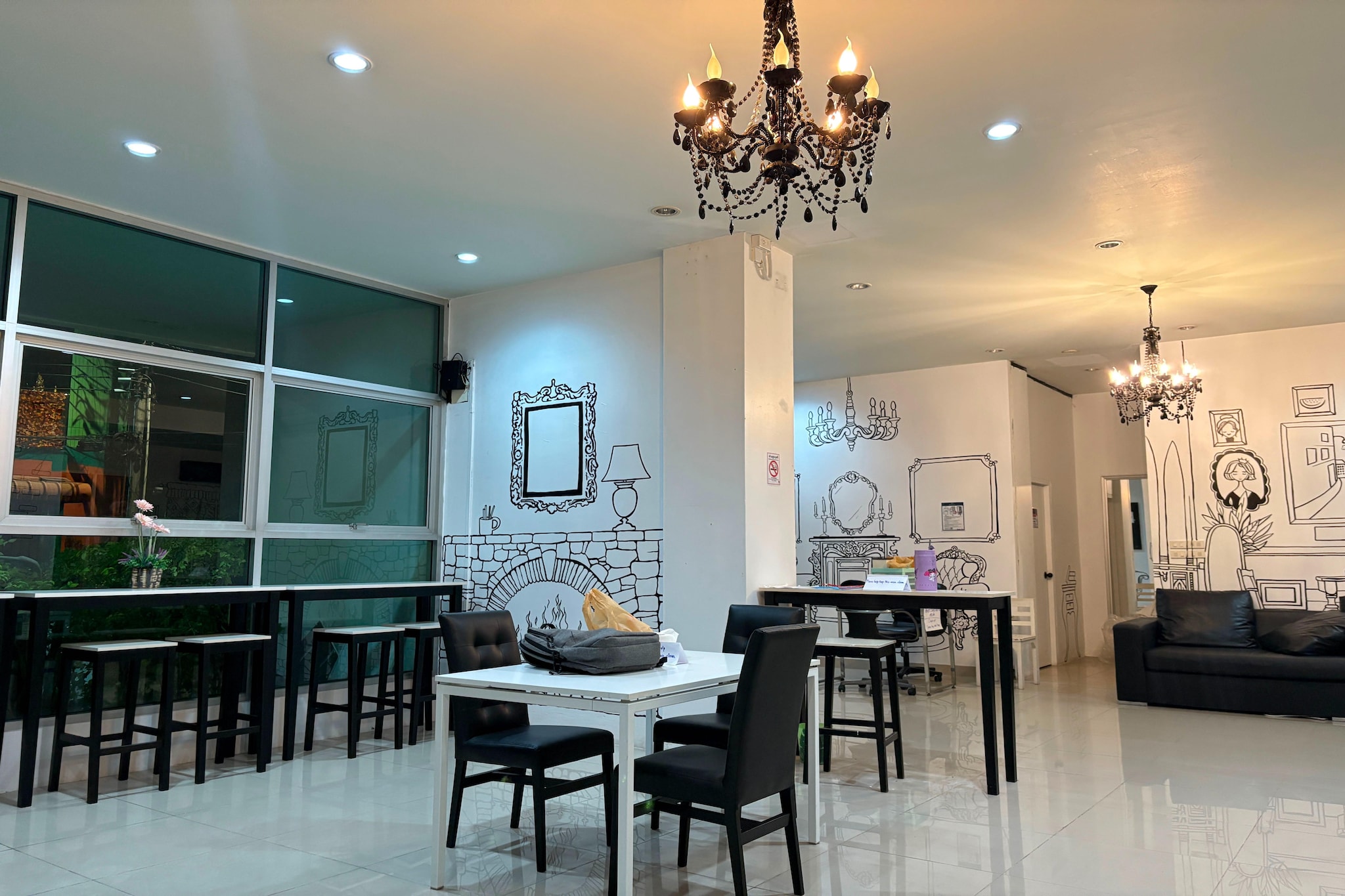 Ground floor: (bedroom(double bed, TV, seating area, air conditioning, Towels/Sheets (Incl.)), bathroom(shower, washbasin, toilet, bidet, Essentials))