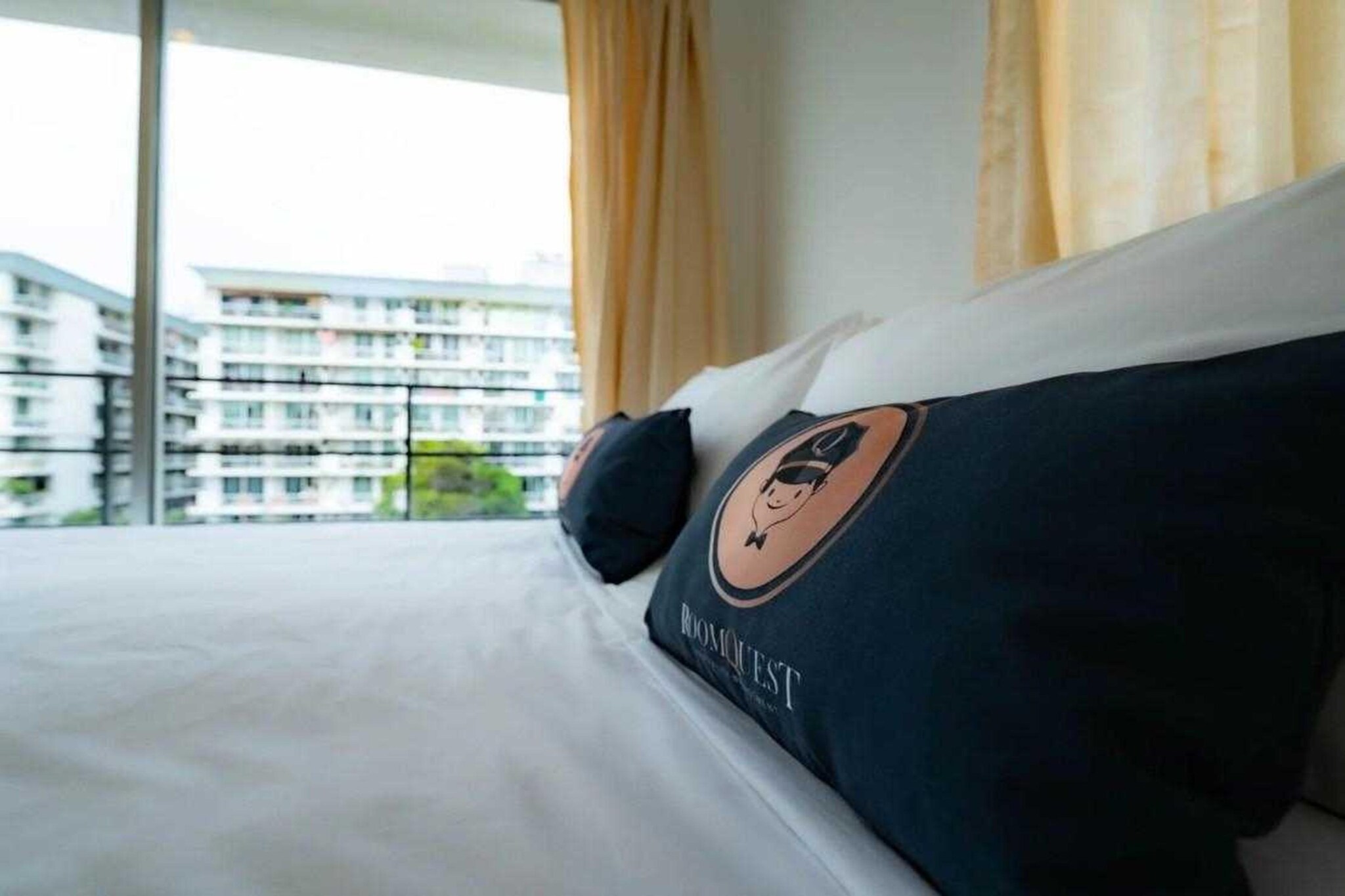 Welcome to your cozy hideaway in the heart of Thailand! The Urban Single Retreat offers a peaceful and comfortable stay, ideal for solo travelers or business guests seeking both convenience and charm.
This thoughtfully designed room features a warm, inviting ambiance with modern furnishings, soft lighting, and all essential amenities to make your stay relaxing and hassle-free. Whether you're here for work or leisure, you'll appreciate the calm atmosphere after a day of exploring the city.
Located in a vibrant neighborhood, you're just minutes away from local cafes, night markets, and public transport—giving you easy access to everything Thailand has to offer.
Highlights:
Comfortable single bed with premium linens
High-speed Wi-Fi and workspace for remote work
Air conditioning and smart TV
Private bathroom with toiletries
Daily housekeeping (optional)
Book your stay at Urban Single Retreat and enjoy a warm, restful experience in one of Thailand’s most exciting urban destinations.