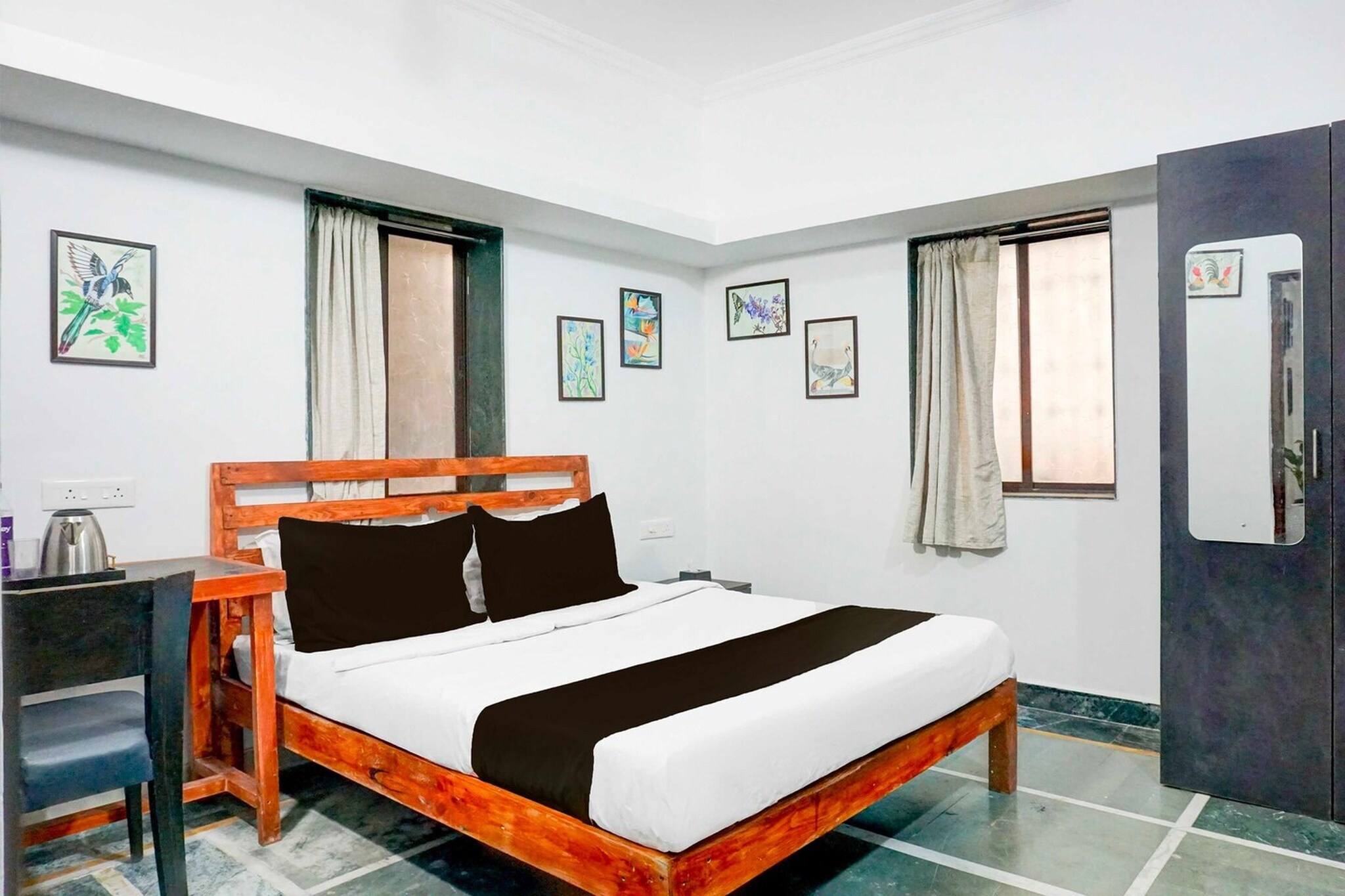 Set within 9 km of University of Pune and 11 km of Pataleshwar Cave Temple, Hotel O Baner Near Mumbai Pune Highway offers rooms with air conditioning and a private bathroom in Pune. This 3-star hotel offers room service, a 24-hour front desk and free WiFi. The hotel has family rooms.
All guest rooms at the hotel come with a seating area, a flat-screen TV with satellite channels and a private bathroom with free toiletries and a bath or shower. The units feature a desk.
Fergusson College is 11 km from Hotel O Baner Near Mumbai Pune Highway, while Srimant Dagadusheth Halwai Ganapati Temple is 13 km from the property. Pune International Airport is 20 km away.
Unmarried couples are warmly welcome at this property.
Guests with local ID proof are warmly welcome.
Apologies, but we are currently unable to host foreign nationals at this property.
Early Check-In Policy: A full day’s room rate will be charged for check-ins before 6:00 AM. Complimentary early check-in is available between 6:00 AM and 10:00 AM, subject to room availability.
Check-in is only available to guests aged 18 and above. Please provide a government-issued ID to confirm your age.