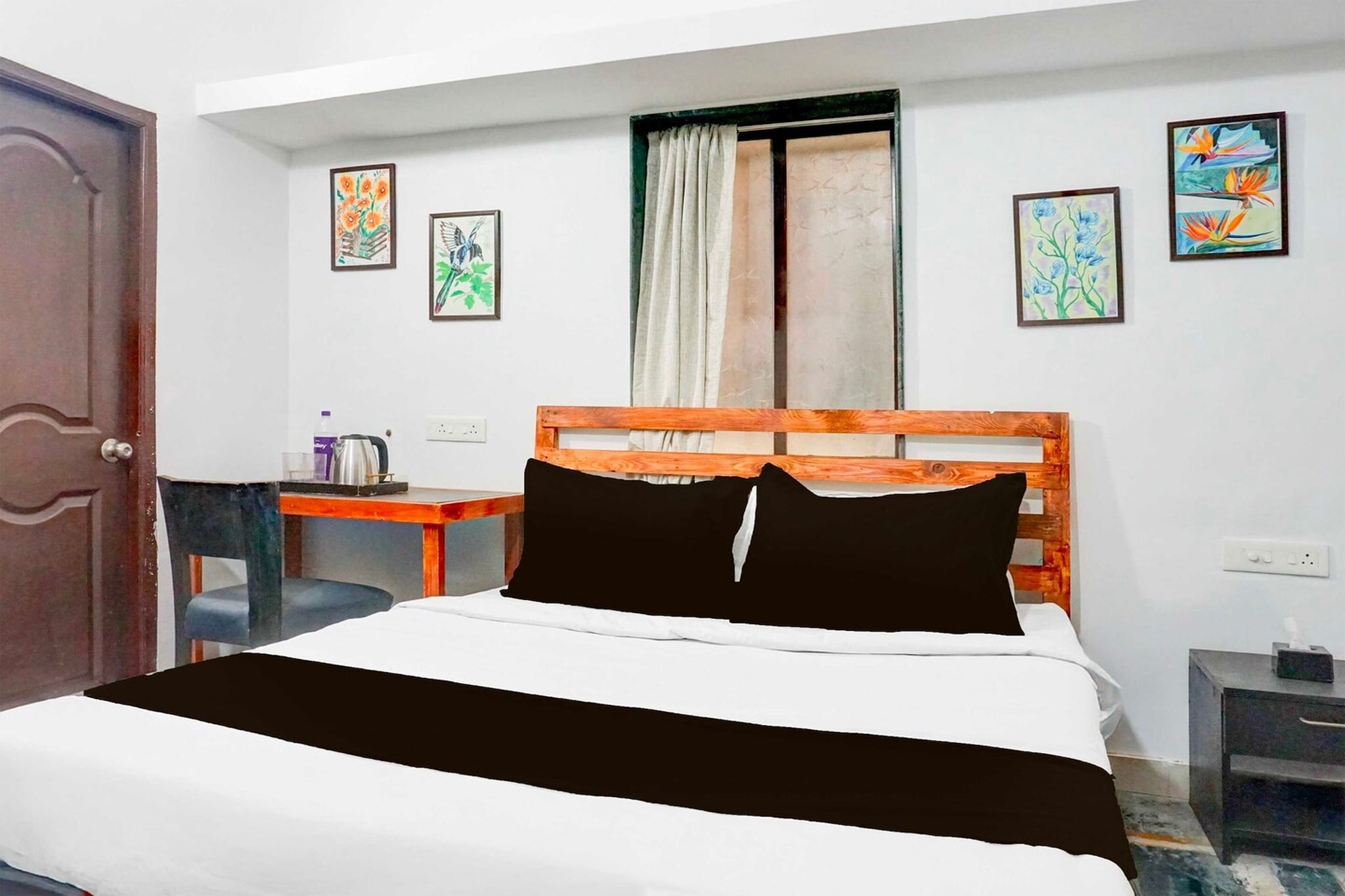 Hotel O Baner Near Mumbai Pune Highway