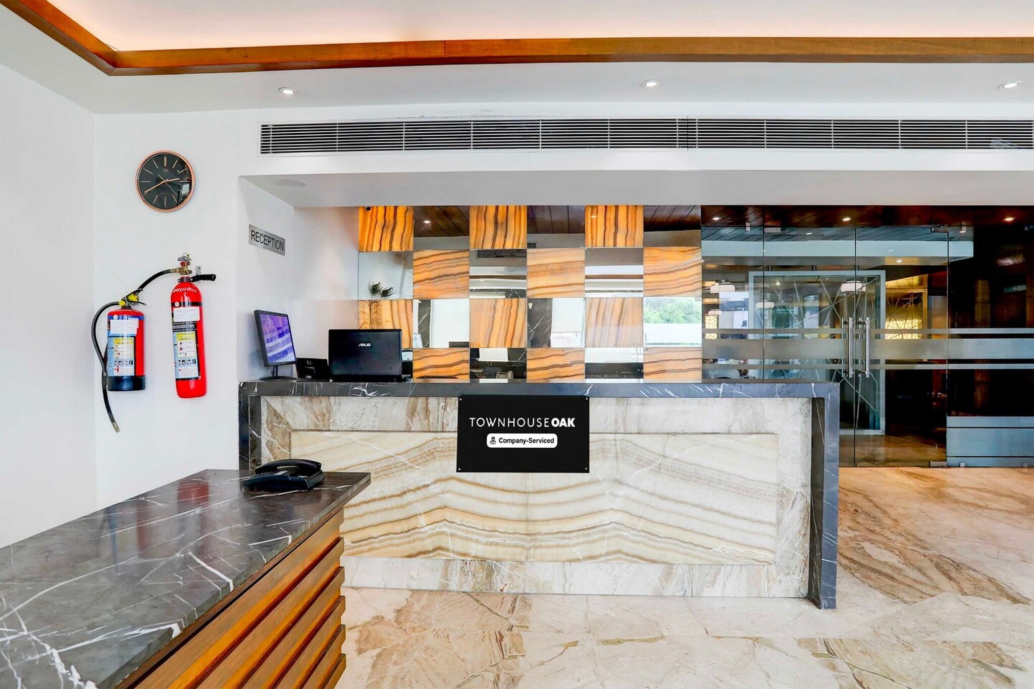 Ground floor: (bedroom(double bed, TV, seating area, air conditioning, telephone), bathroom(bathtub or shower, shower, washbasin, toilet, Towels incl., shampoo, body soap, hot water), Parking, lift)