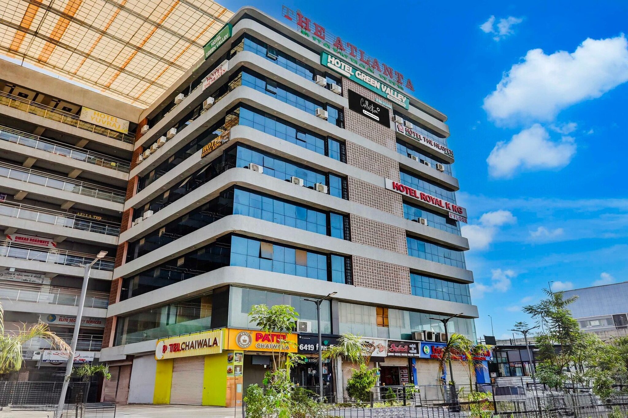 Comfortable Accommodations: Collection O Nana Chiloda Near Airport in Ahmedabad offers family rooms with air-conditioning, private bathrooms, work desks, and seating areas. Each room includes free WiFi, a TV, and free toiletries.

Convenient Facilities: Guests benefit from a 24-hour front desk, housekeeping service, room service, and luggage storage. Additional amenities include a work desk, seating area, tiled floors, and a wardrobe.

Prime Location: Located 4 km from Sardar Vallabhbhai Patel International Airport, the hotel is near attractions such as Gandhi Ashram (14 km) and Sardar Patel Stadium (12 km). Reception staff speak English and Hindi.


Unmarried couples are warmly welcome at this property.
Guests with local ID proof are warmly welcome.
Apologies, but we are currently unable to host foreign nationals at this property.
Early Check-In Policy: A full day’s room rate will be charged for check-ins before 6:00 AM. Complimentary early check-in is available between 6:00 AM and 10:00 AM, subject to room availability.
 
Check-in is only available to guests aged 18 and above. Please provide a government-issued ID to confirm your age.