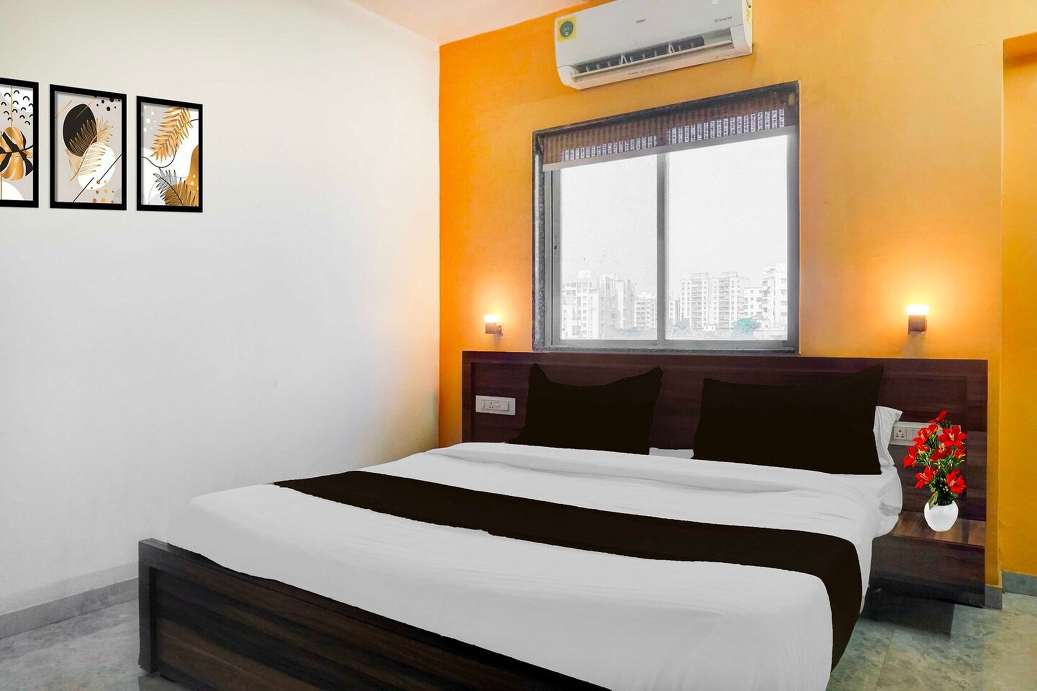 Set within 10 km of Raja Dinkar Kelkar Museum and 11 km of Fergusson College, Super Collection O Ambegaon Road Katraj offers rooms with air conditioning and a private bathroom in Pune. This 3-star hotel offers room service, a 24-hour front desk and free WiFi. The hotel features family rooms.
The units at the hotel come with a seating area, a flat-screen TV with satellite channels and a private bathroom with free toiletries and a bath or shower. All rooms feature a desk.
Srimant Dagadusheth Halwai Ganapati Temple is 11 km from Super Collection O Ambegaon Road Katraj, while Pataleshwar Cave Temple is 12 km away. Pune International Airport is 21 km from the property.
Unmarried couples are warmly welcome at this property.
Guests with local ID proof are warmly welcome.
Apologies, but we are currently unable to host foreign nationals at this property.
Early Check-In Policy: A full day’s room rate will be charged for check-ins before 6:00 AM. Complimentary early check-in is available between 6:00 AM and 10:00 AM, subject to room availability.
Check-in is only available to guests aged 18 and above. Please provide a government-issued ID to confirm your age.