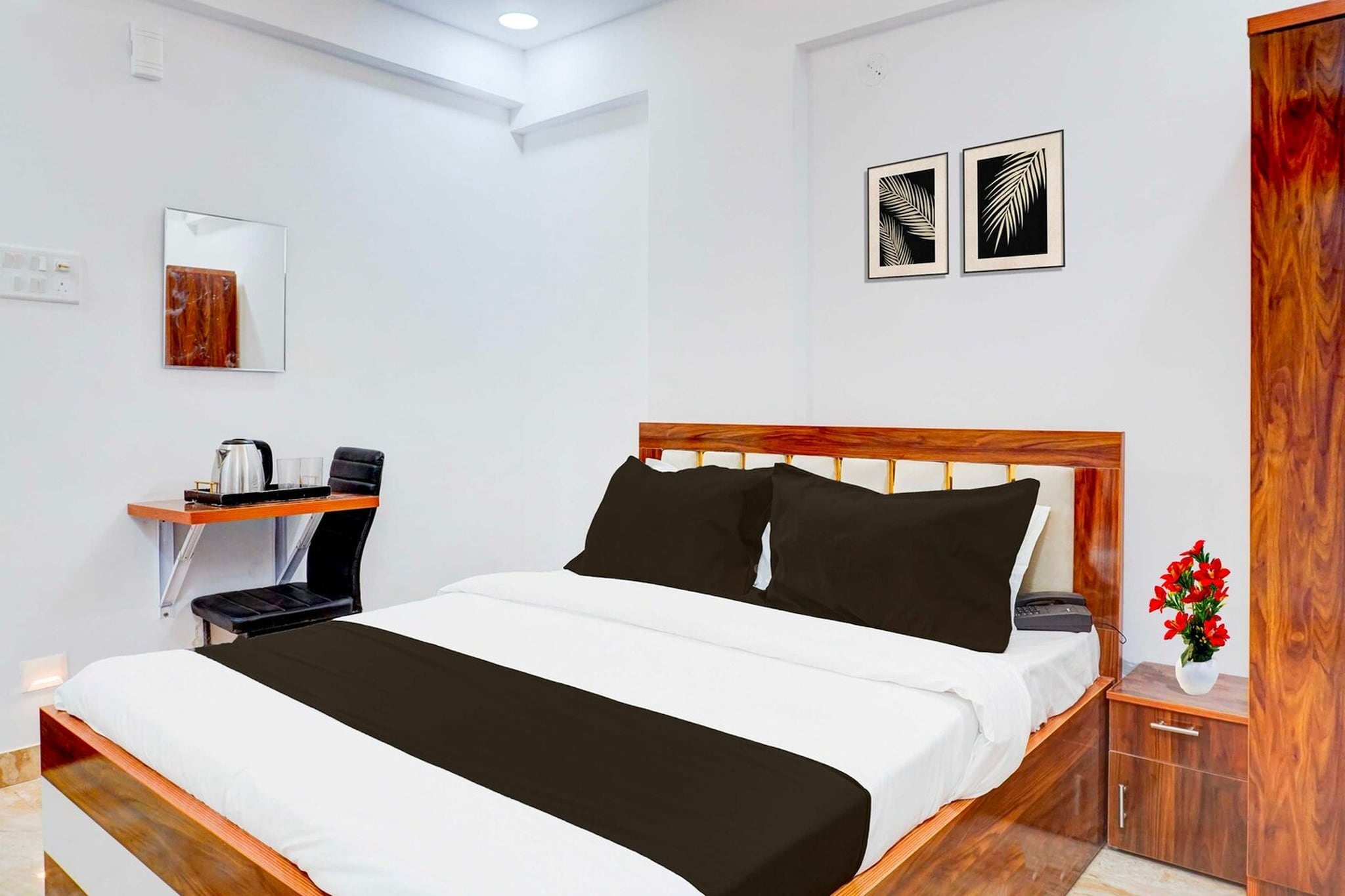 Well set in the Hinjawadi district of Pune, Townhouse City Hospital Hinjewadi is located 17 km from University of Pune, 19 km from Pataleshwar Cave Temple and 19 km from Fergusson College. With a restaurant, the 3-star hotel has air-conditioned rooms with free WiFi, each with a private bathroom. The accommodation provides room service, a 24-hour front desk and luggage storage for guests.

All units at the hotel are equipped with a seating area and a flat-screen TV with satellite channels. All guest rooms include a desk.

A continental breakfast is available at Townhouse City Hospital Hinjewadi.

Srimant Dagadusheth Halwai Ganapati Temple is 20 km from the accommodation, while Pune Railway Station is 21 km away. Pune International Airport is 26 km from the property.

Unmarried couples are warmly welcome at this property.
Guests with local ID proof are warmly welcome.
Apologies, but we are currently unable to host foreign nationals at this property.
Early Check-In Policy: A full dayâ€™s room rate will be charged for check-ins before 6:00 AM. Complimentary early check-in is available between 6:00 AM and 10:00 AM, subject to room availability.
 
Check-in is only available to guests aged 18 and above. Please provide a government-issued ID to confirm your age.