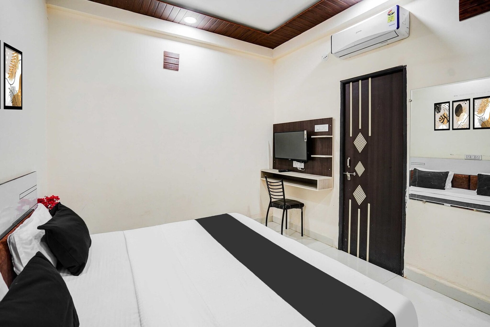 Collection O Brilliant Convention Centre