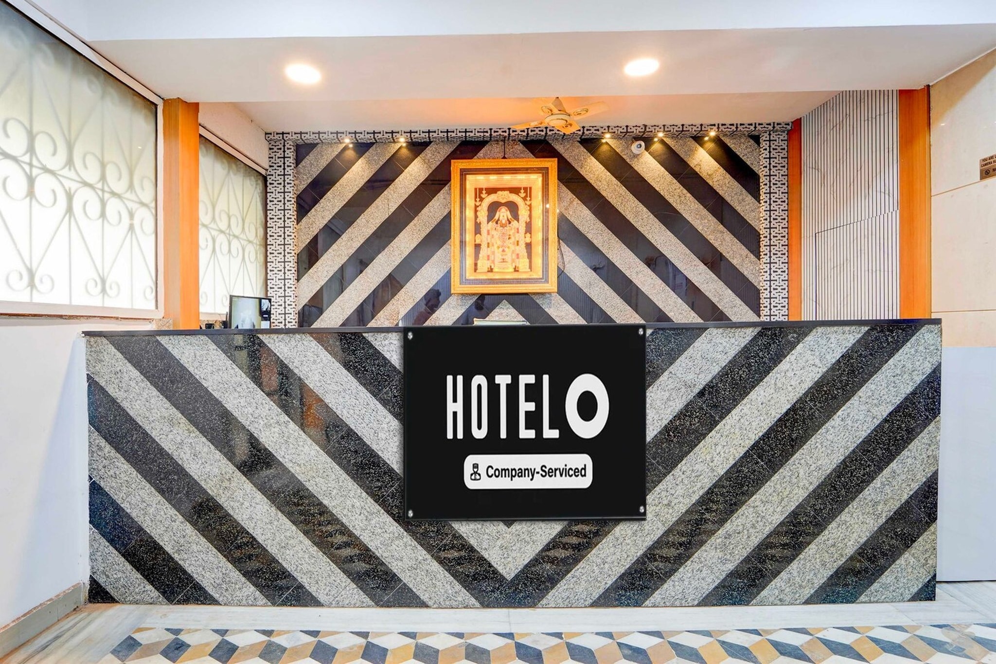 Ground floor: (bedroom(double bed, TV, seating area, air conditioning, telephone), bathroom(bathtub or shower, shower, washbasin, toilet, Towels incl., shampoo, body soap, hot water), Parking)