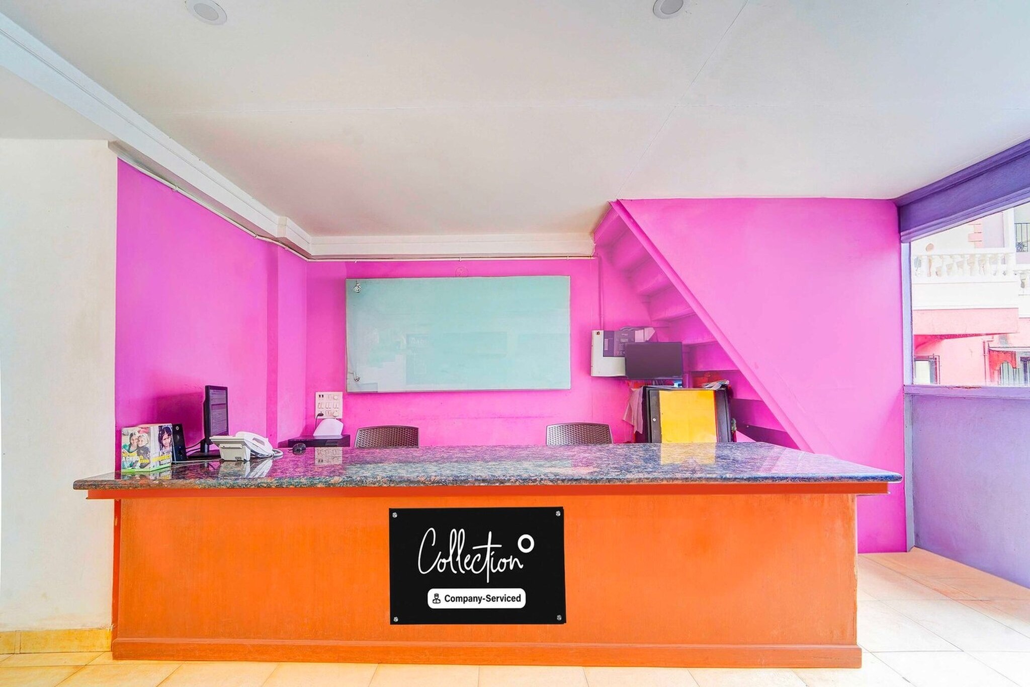 Ground floor: (bedroom(double bed, TV, seating area, air conditioning, telephone), bathroom(bathtub or shower, shower, washbasin, toilet, Towels incl., shampoo, body soap, hot water), Parking, lift)