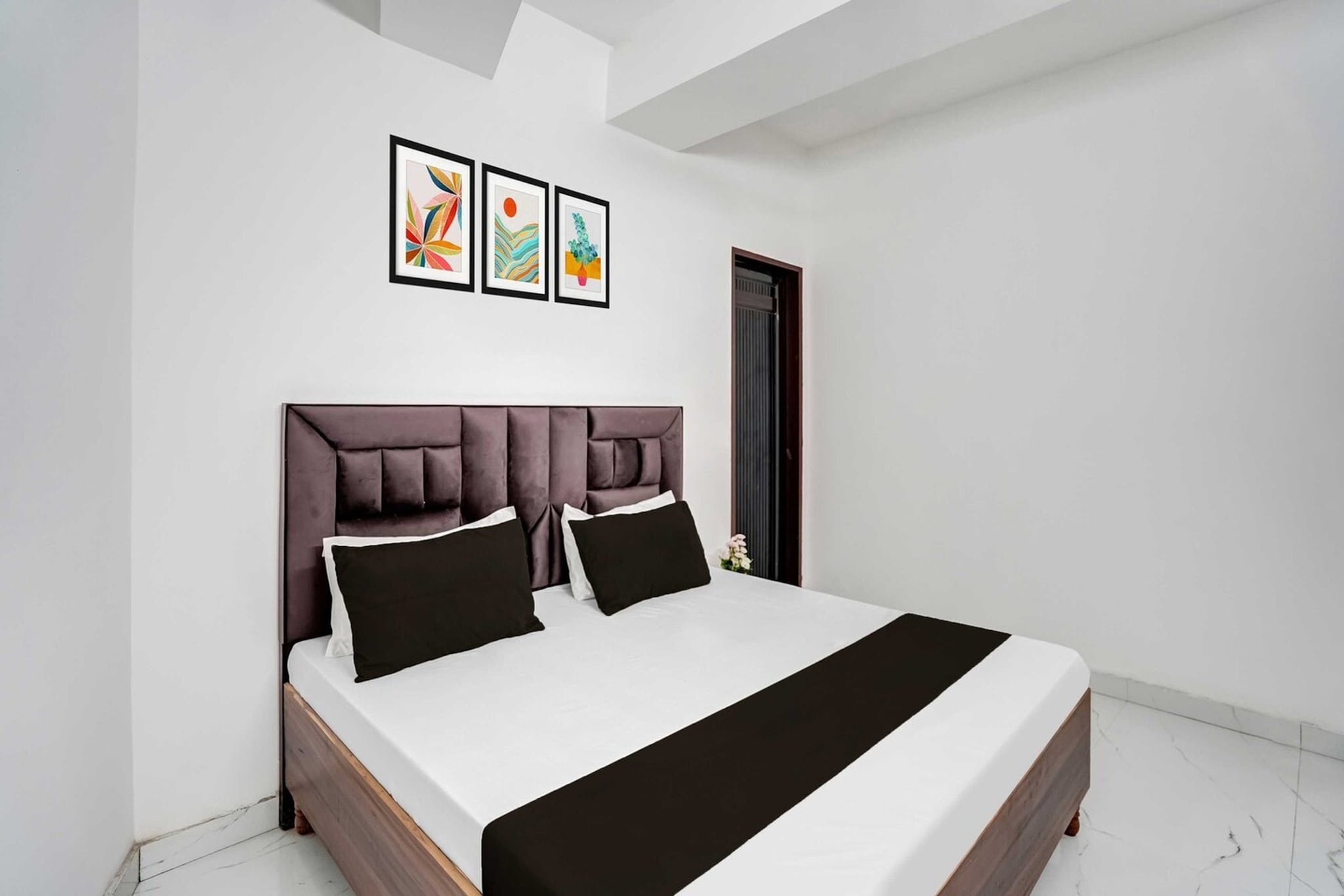 Collection O Burari New Delhi