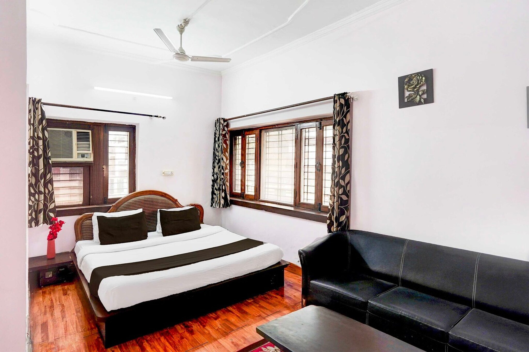 Collection O Krishna Nagar Chowk Near ONGC