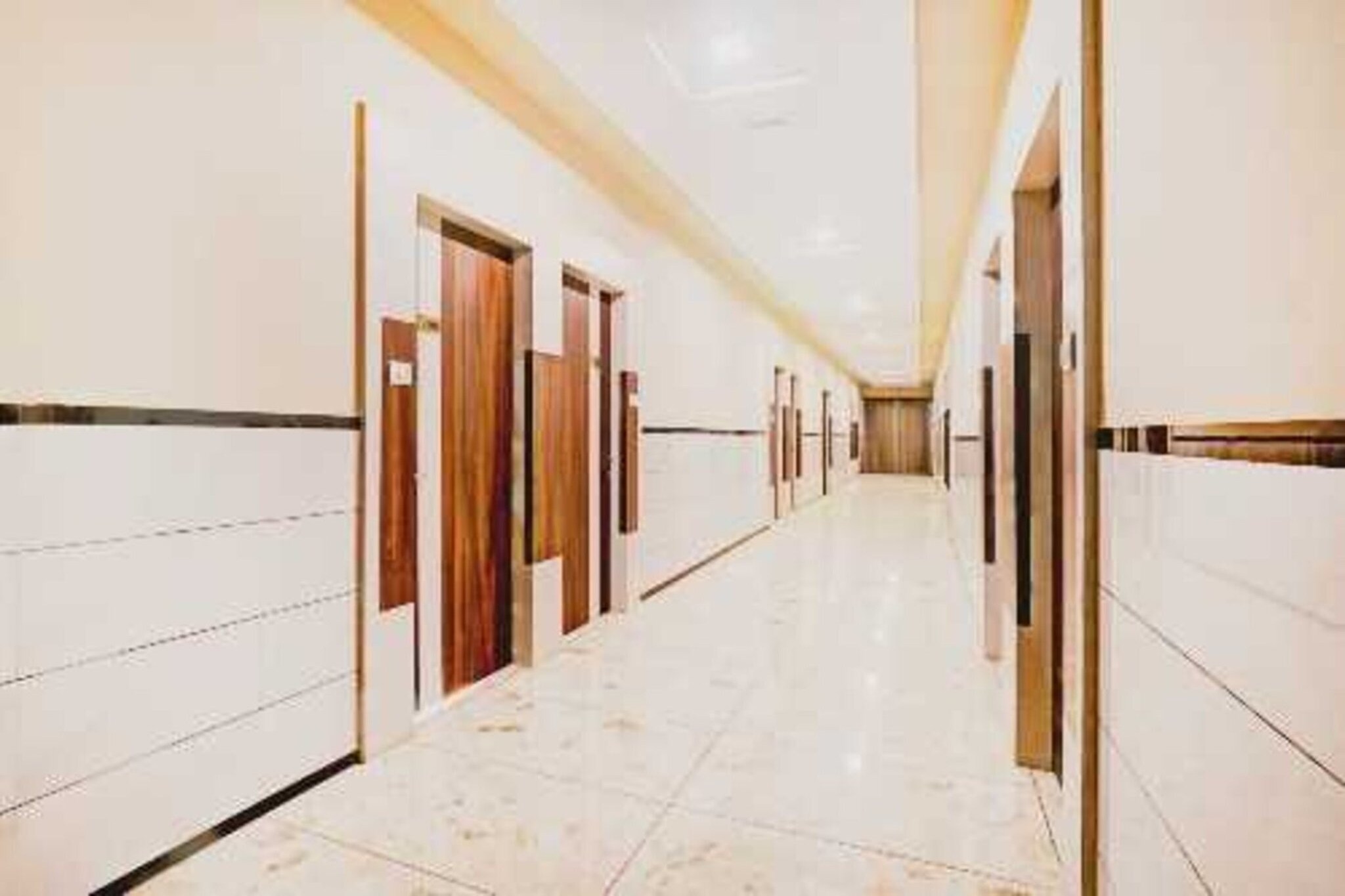 Collection O Vasai Express Highway