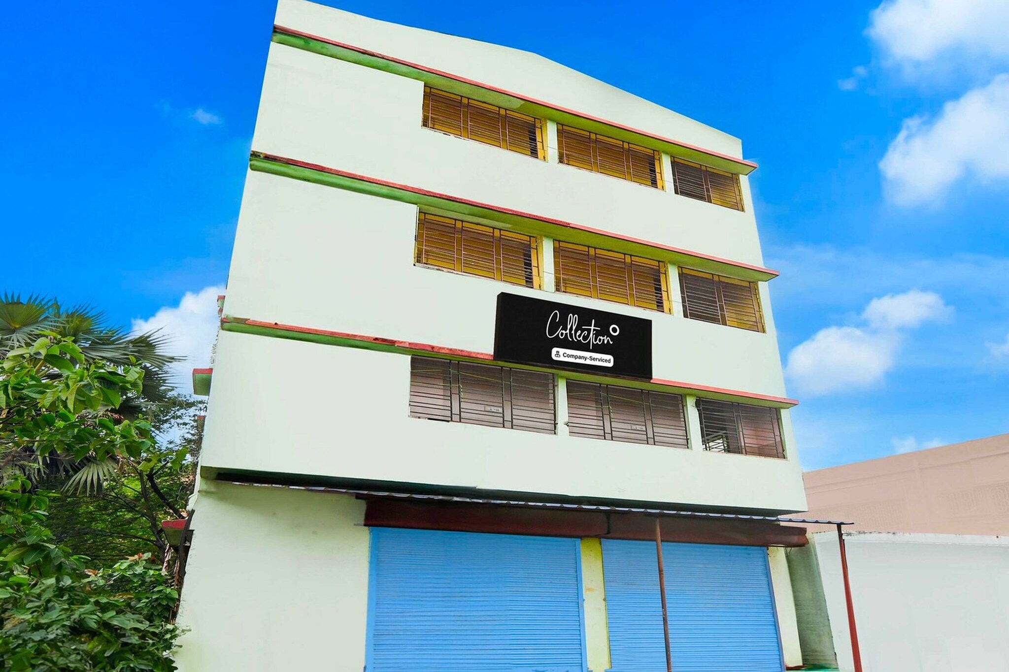 Comfortable Accommodations: Collection O Daspara Kolkata in Kolkata offers family rooms with air-conditioning, private bathrooms, work desks, and seating areas. Each room includes free toiletries, a bath or shower, TV, and tiled floors.
Essential Facilities: Guests enjoy free WiFi, a 24-hour front desk, housekeeping service, room service, and luggage storage. Additional amenities include a work desk, seating area, TV, and wardrobe.
Convenient Location: Situated 23 km from Netaji Subhash Chandra Bose International Airport, the hotel is close to attractions such as Kalighat Kali Temple (11 km), Sealdah Railway Station (12 km), and Park Street Metro Station (13 km).
1. Unmarried couples are warmly welcome at this property.
2. Guests with local ID proof are warmly welcome.
Early Check-In Policy: A full day’s room rate will be charged for check-ins before 6:00 AM. Complimentary early check-in is available between 6:00 AM and 10:00 AM, subject to room availability.
Check-in is only available to guests aged 18 and above. Please provide a government-issued ID to confirm your age.