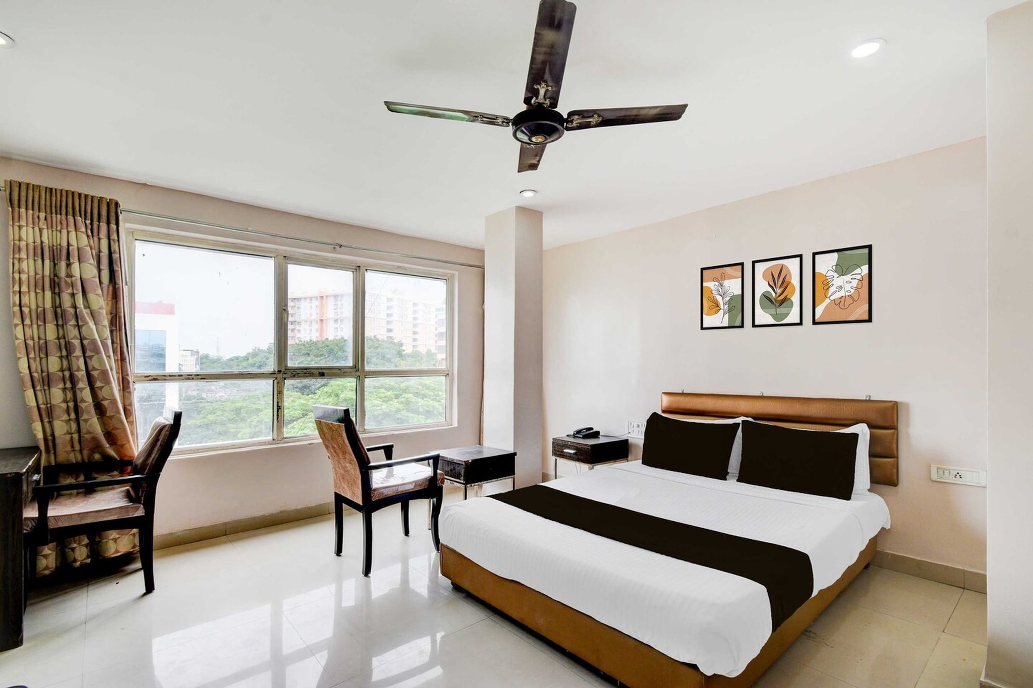 Collection O Hotel Anshu Grand