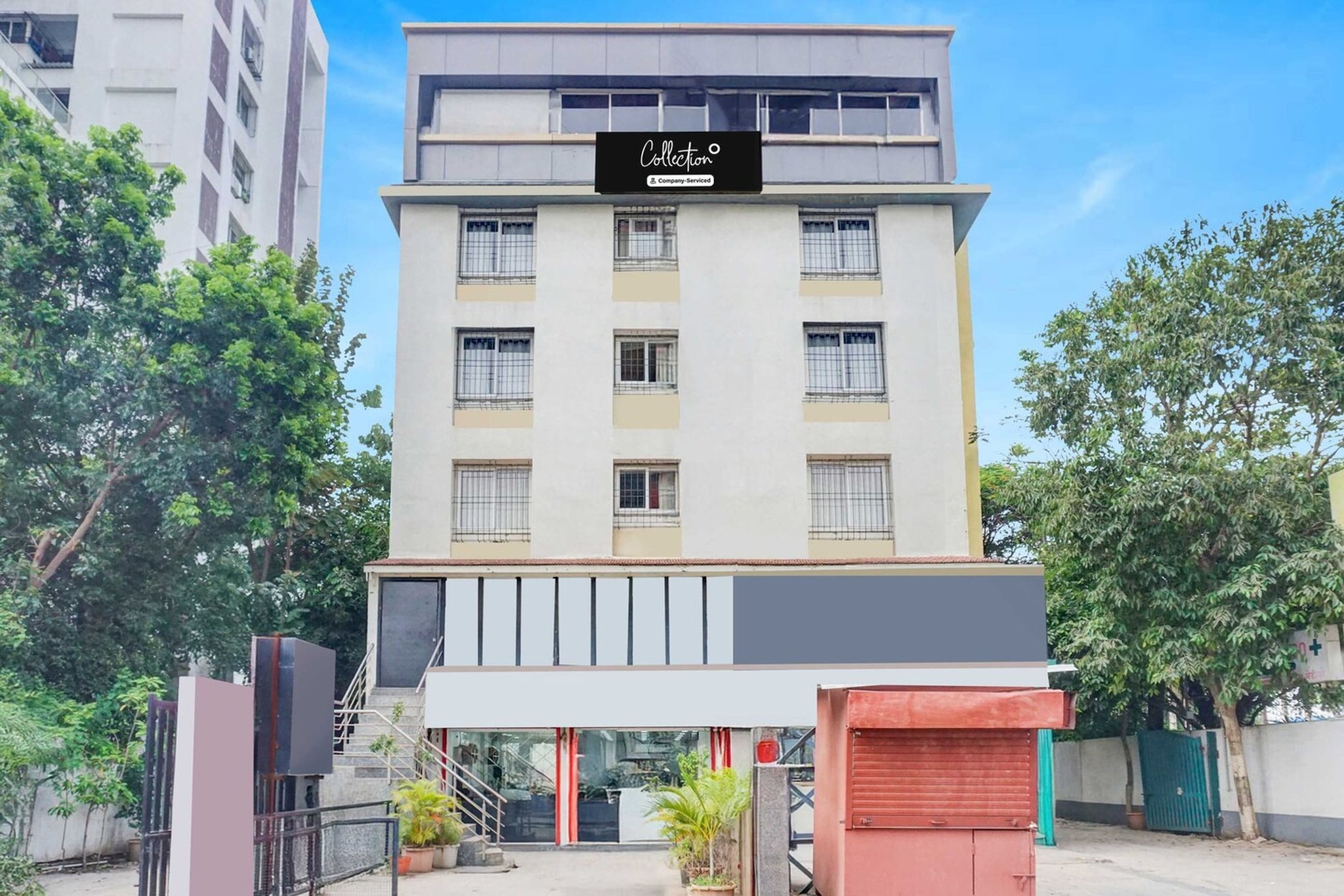 Set within 6.7 km of University of Pune and 8.9 km of Pataleshwar Cave Temple, Collection O Gravity Inn offers rooms with air conditioning and a private bathroom in DÄpuri. This 3-star hotel offers room service, a 24-hour front desk and free WiFi. The hotel features family rooms.

The units at the hotel come with a seating area, a flat-screen TV with satellite channels and a private bathroom with free toiletries and a bath or shower. All rooms feature a desk.

Fergusson College is 9.2 km from Collection O Gravity Inn, while Srimant Dagadusheth Halwai Ganapati Temple is 10 km away. Pune International Airport is 18 km from the property.

1. Unmarried couples are warmly welcome at this property.
2. Guests with local ID proof are warmly welcome.
Early Check-In Policy: A full dayâ€™s room rate will be charged for check-ins before 6:00 AM. Complimentary early check-in is available between 6:00 AM and 10:00 AM, subject to room availability.

Check-in is only available to guests aged 18 and above. Please provide a government-issued ID to confirmÂ yourÂ age.