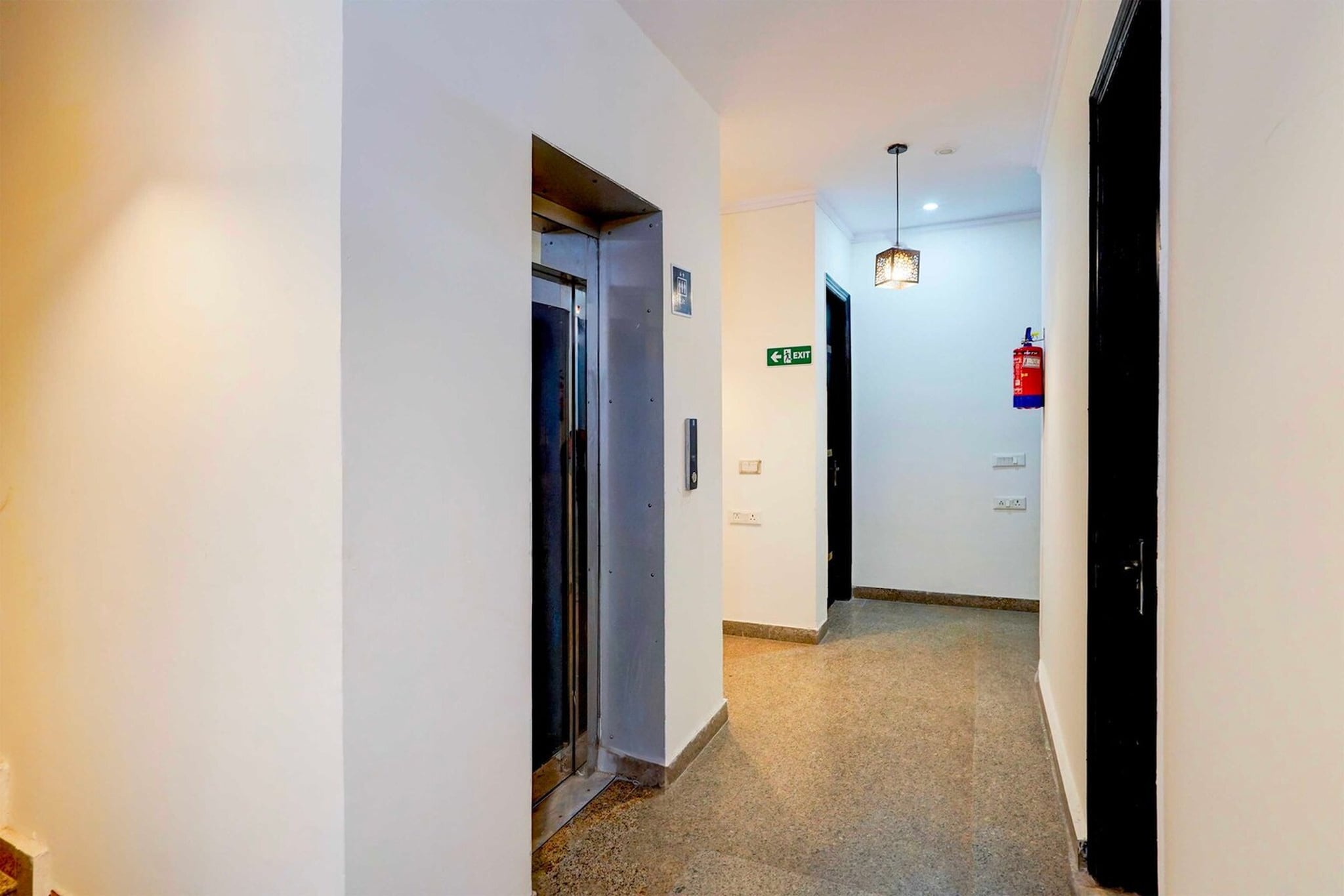 Collection O Sector 53 Golf Course Road