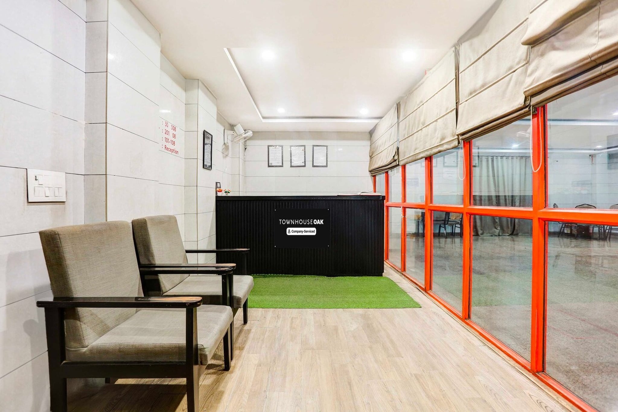 Situated within 20 km of Gurudwara Sis Ganj Sahib and 20 km of Red Fort, Townhouse Oak ISKCON Rohini/ Townhouse Oak Rohini Sector 23 features rooms with air conditioning and a private bathroom in New Delhi. This 4-star hotel offers room service, a 24-hour front desk and free WiFi. The hotel has family rooms.

The rooms at the hotel are fitted with a seating area, a flat-screen TV with satellite channels and a private bathroom with free toiletries and a bath or shower. Guest rooms have a desk.

Gurudwara Bangla Sahib is 21 km from Townhouse Oak ISKCON Rohini/ Townhouse Oak Rohini Sector 23, while Jantar Mantar is 22 km from the property. Delhi International Airport is 20 km away.

Unmarried couples are warmly welcome at this property.
Guests with local ID proof are warmly welcome.
Early Check-In Policy: A full dayâ€™s room rate will be charged for check-ins before 6:00 AM. Complimentary early check-in is available between 6:00 AM and 10:00 AM, subject to room availability.

Check-in is only available to guests aged 18 and above. Please provide a government-issued ID to confirmÂ yourÂ age.