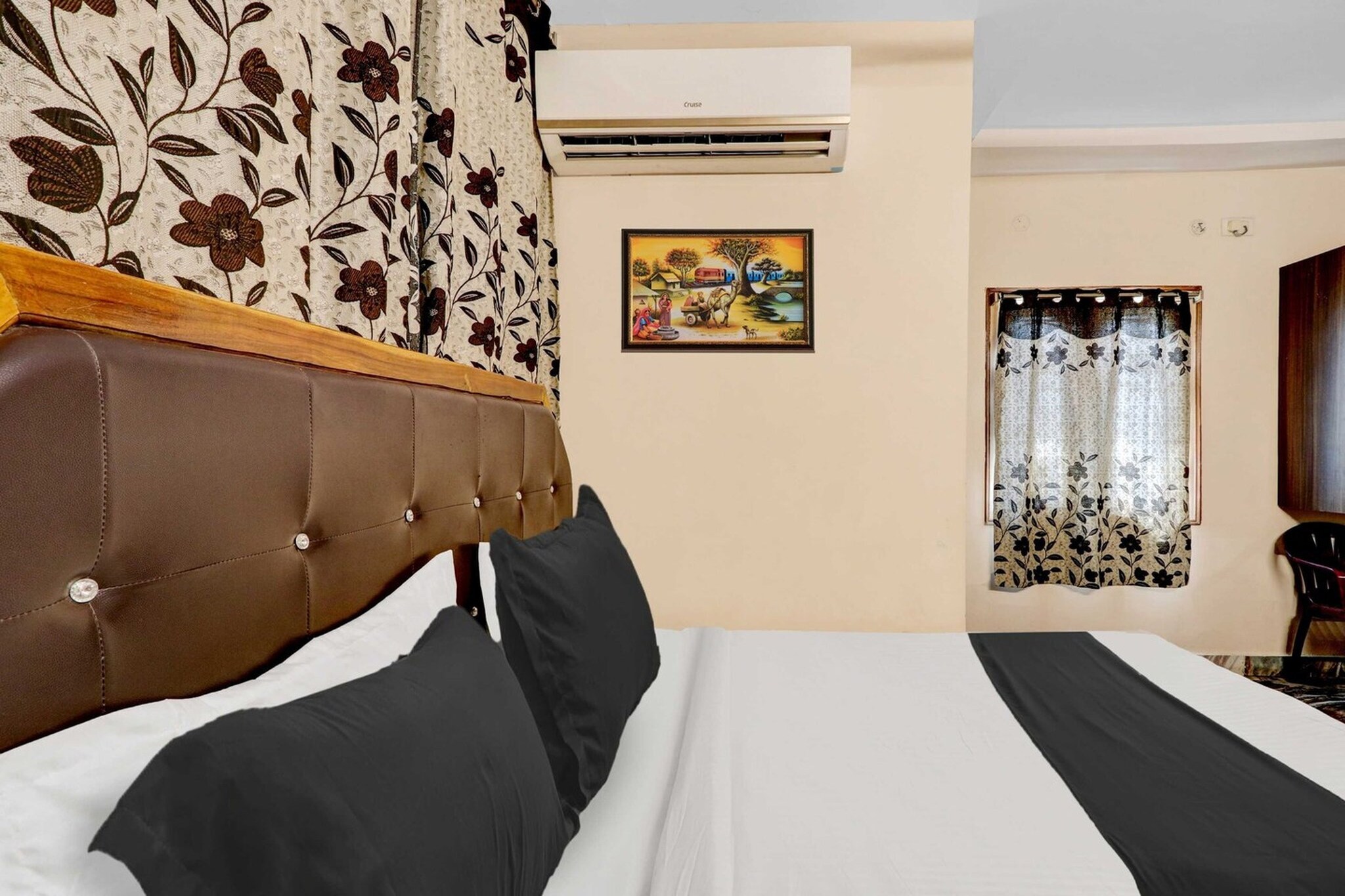 Collection O Adarsh Nagar Near Kavya Hospital