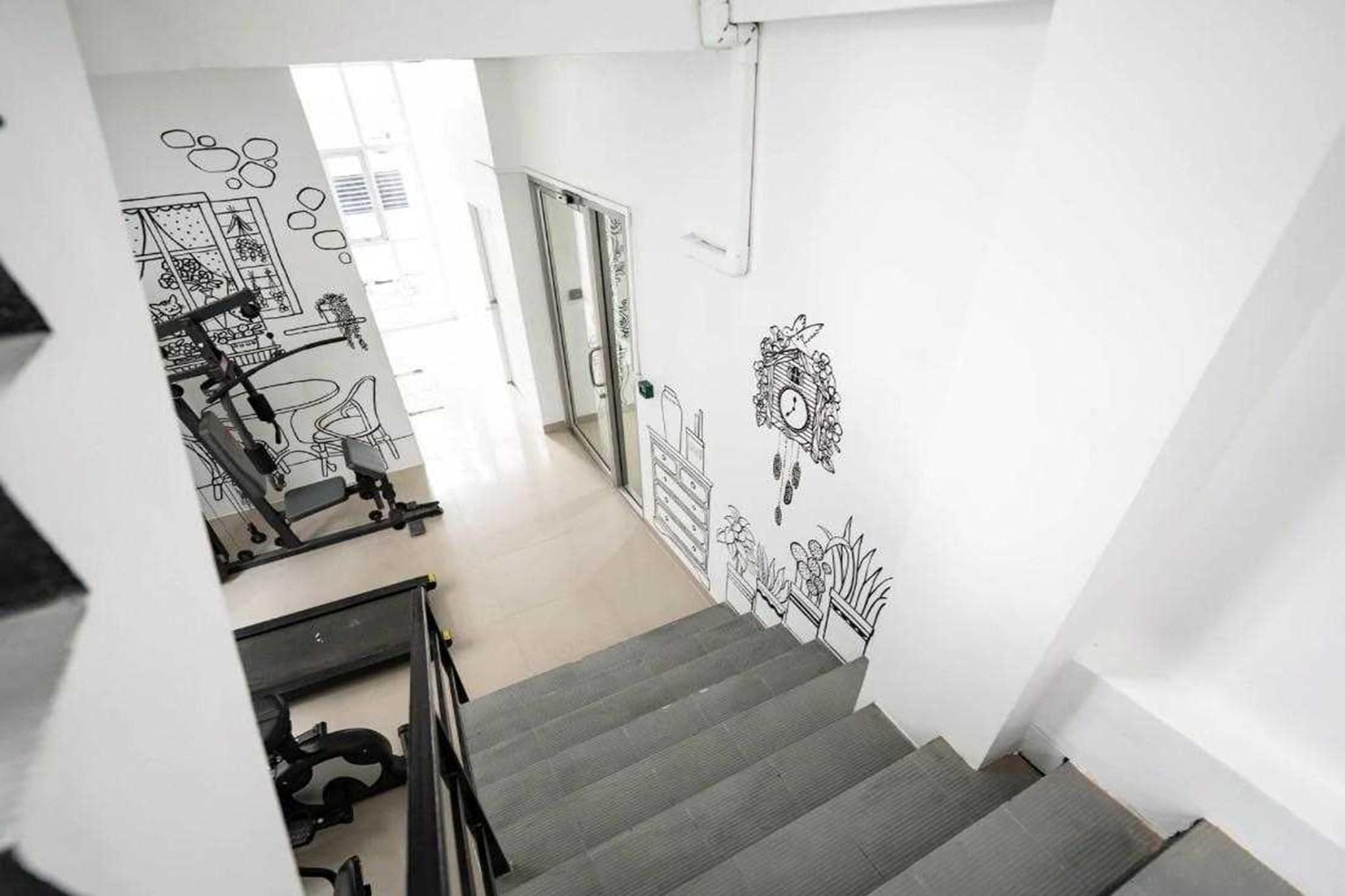 Cozy Twin Escape | Light-Filled Bangkok Hideaway