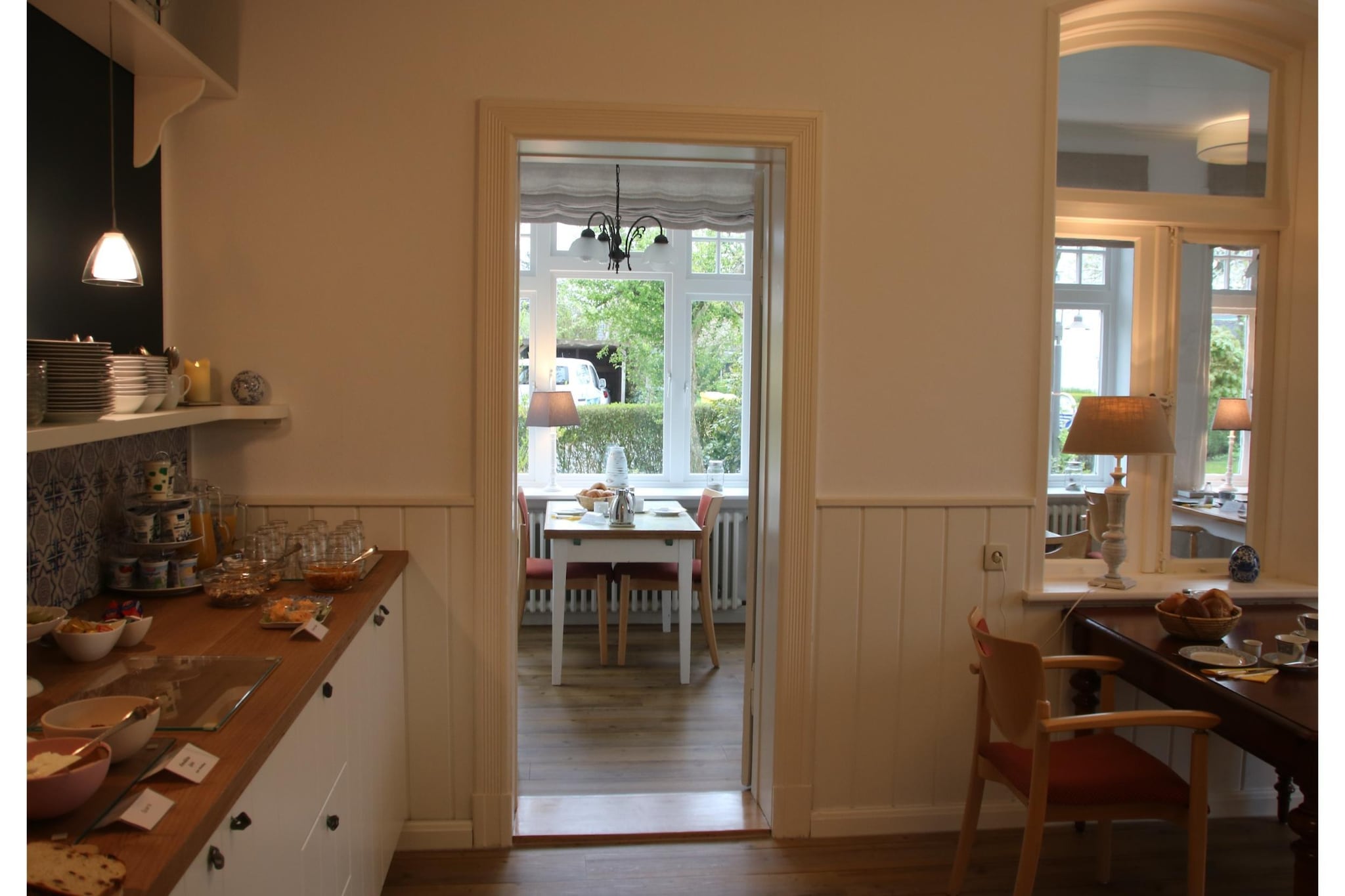 Ferienhaus Hilligenlei-Eetkamer