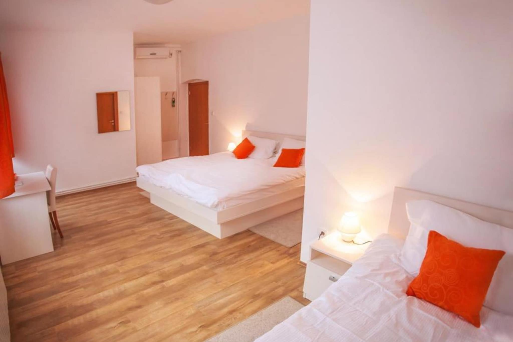 Rooms Lidija 17 - Triple Room (1)