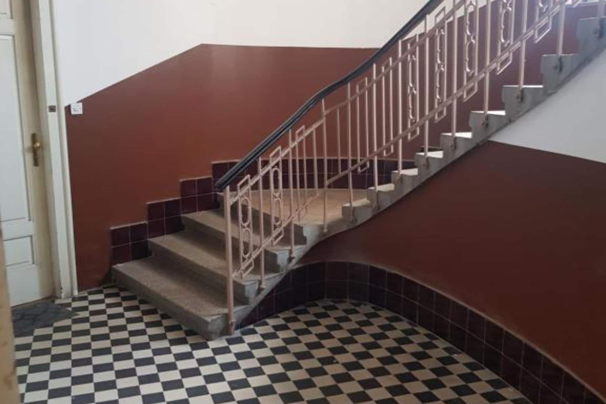 Rooms Lidija 32 - Double Deluxe Room (8)-Escaliers