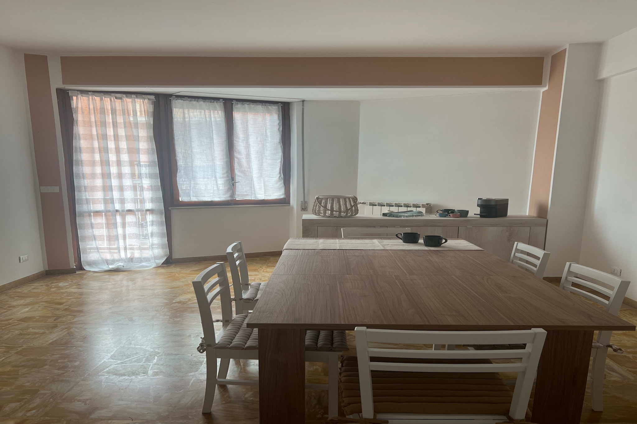 SP Gianturco-Salle à manger