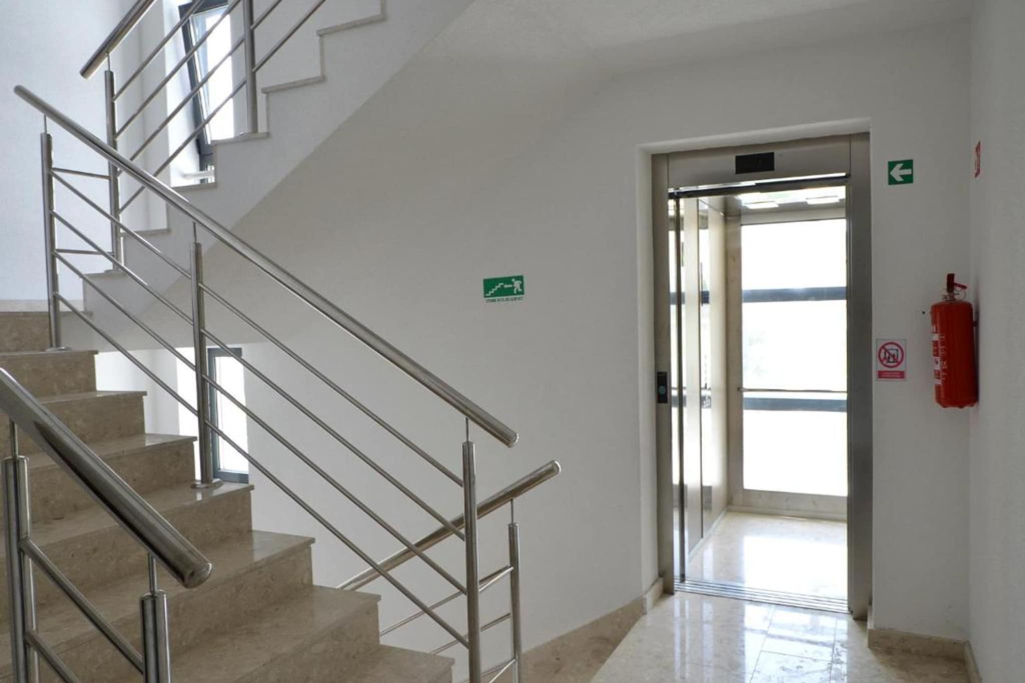 Apartment Sunshine Trogir - Three Bedroom Apartment with Balcony-Trap