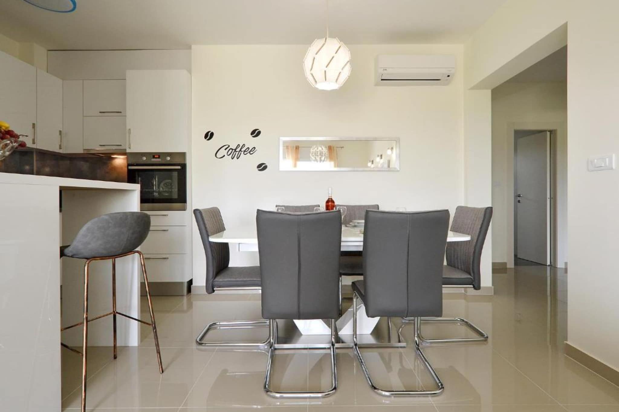 Apartment Sunshine Trogir - Three Bedroom Apartment with Balcony-Keuken
