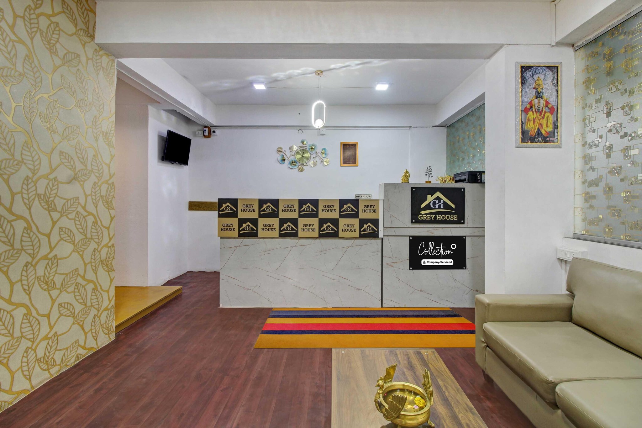 Ground floor: (bedroom(double bed, TV, seating area, air conditioning, telephone), bathroom(bathtub or shower, shower, washbasin, toilet, Towels incl., shampoo, body soap, hot water), lift)