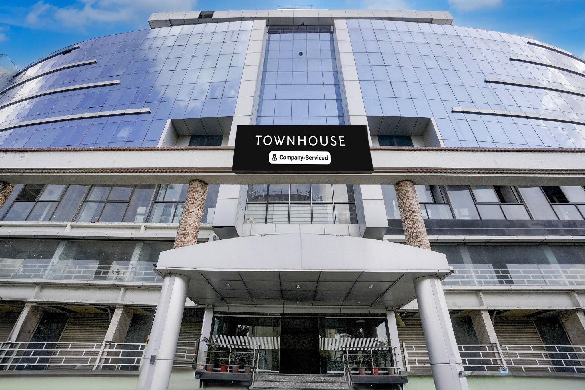 Super Townhouse Bharuch Near Railway Station