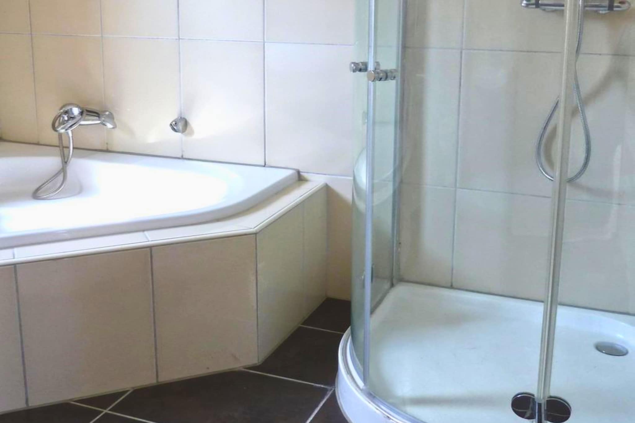 Ferienhaus Blue Lagoon-Badezimmer