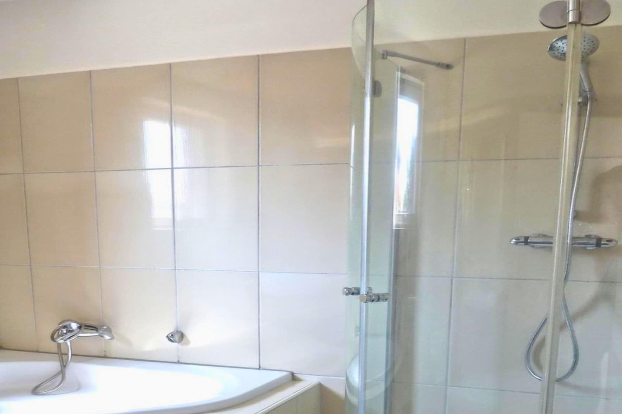 Ferienhaus Blue Lagoon-Badezimmer
