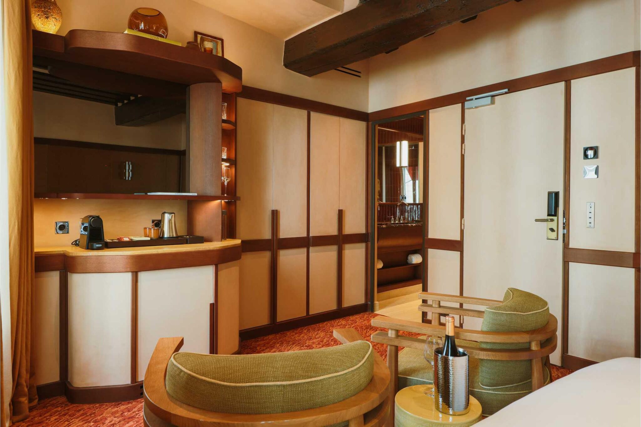 CONFIDENTIEL-3-Innenbereich