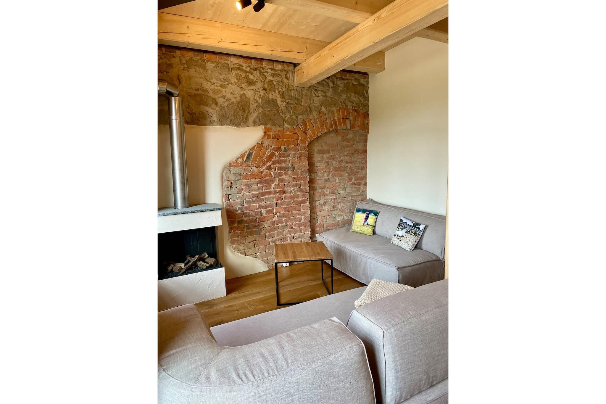 Unterkunft mit Kamin, Whirlpool und Sauna