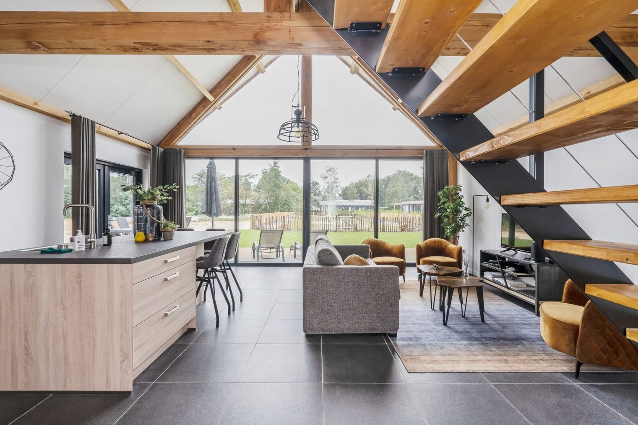 Farm Lodge 687-Woonkamer