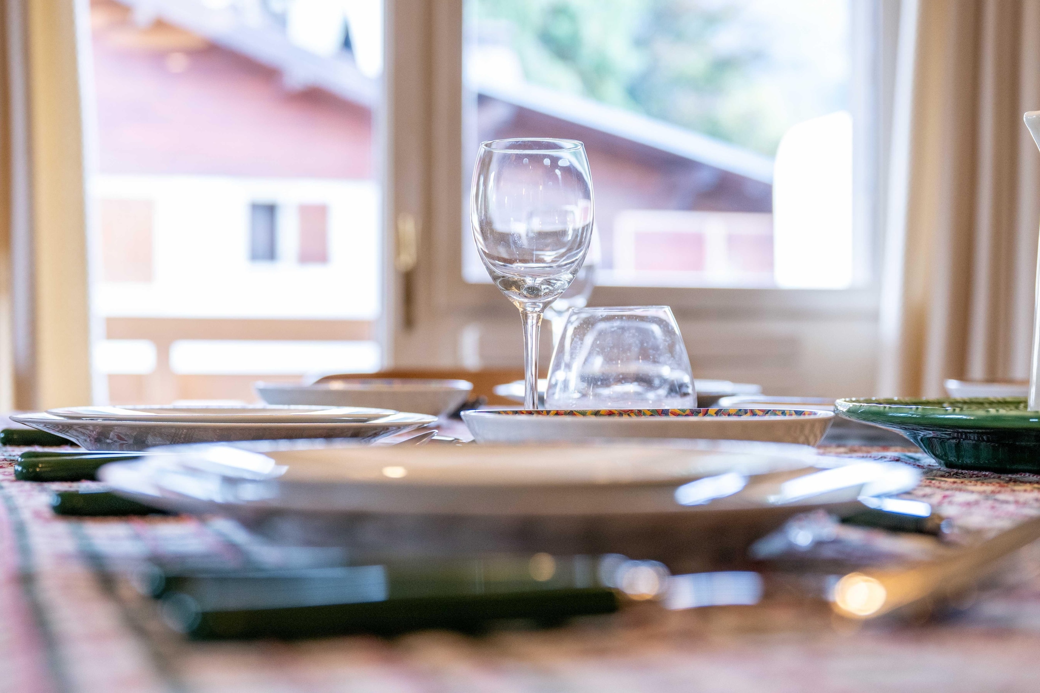 NL-48-CRISTAUX-Eetkamer