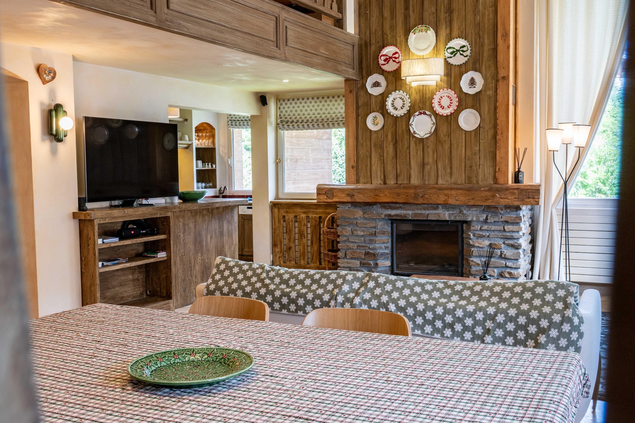 NL-48-CRISTAUX-Eetkamer