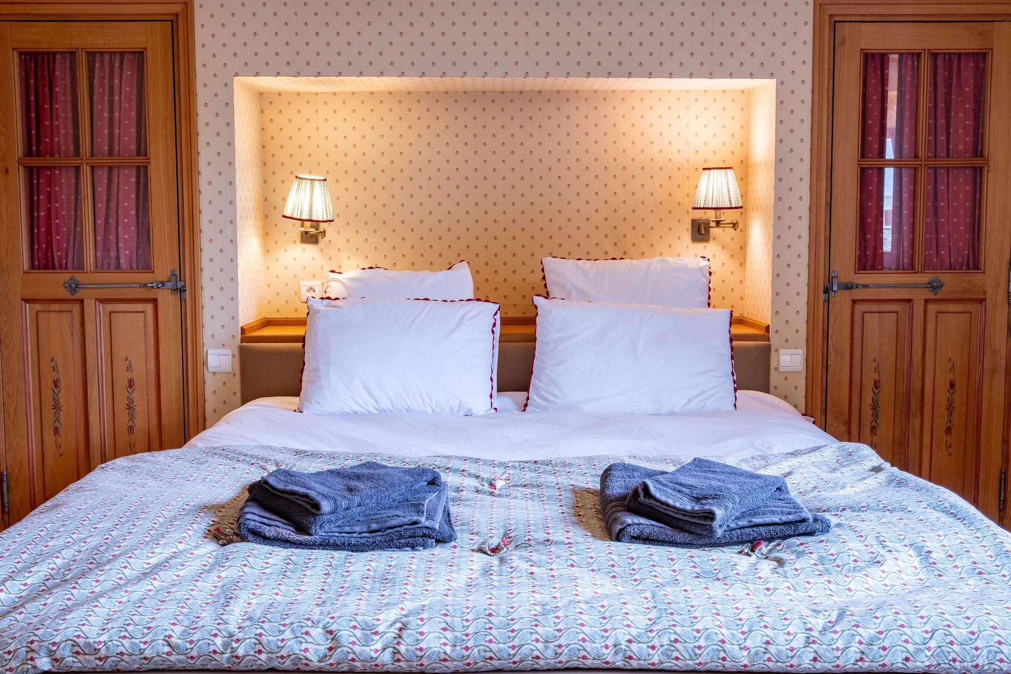 NL-48-CRISTAUX-Slaapkamer