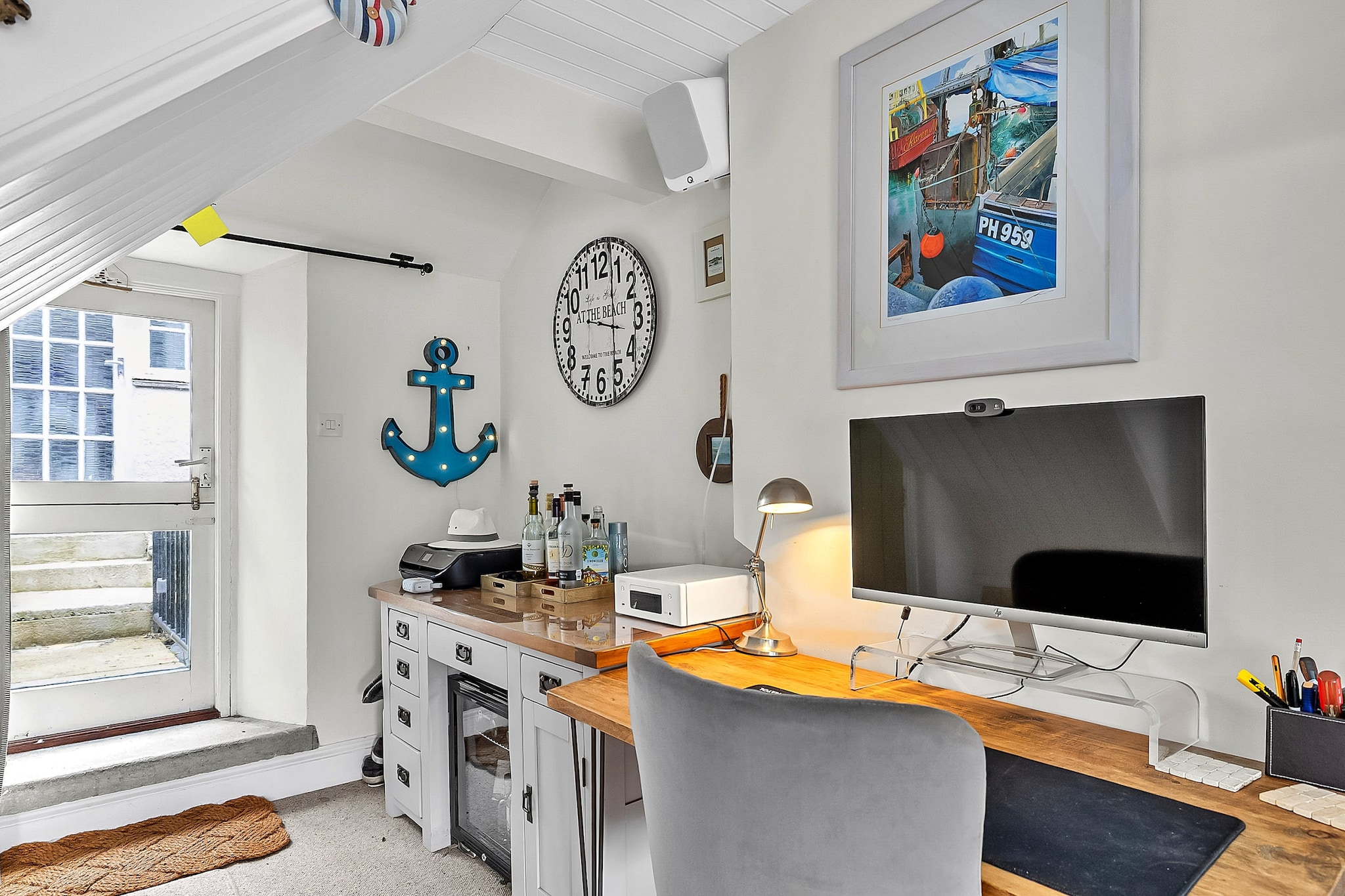 Garden Cottage in Fowey - Living room