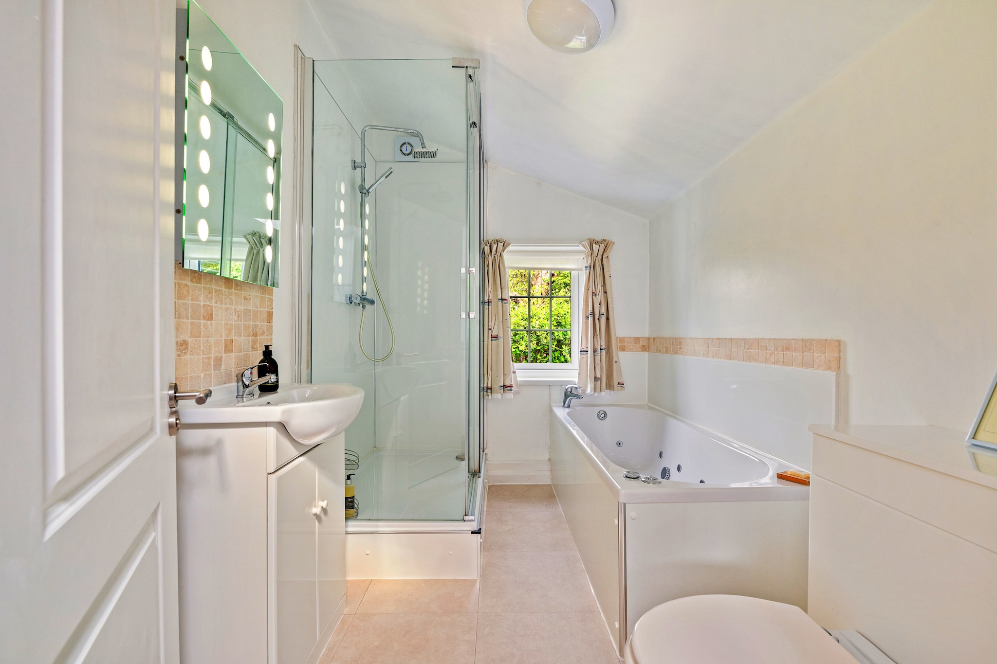 The Nook - Bathroom