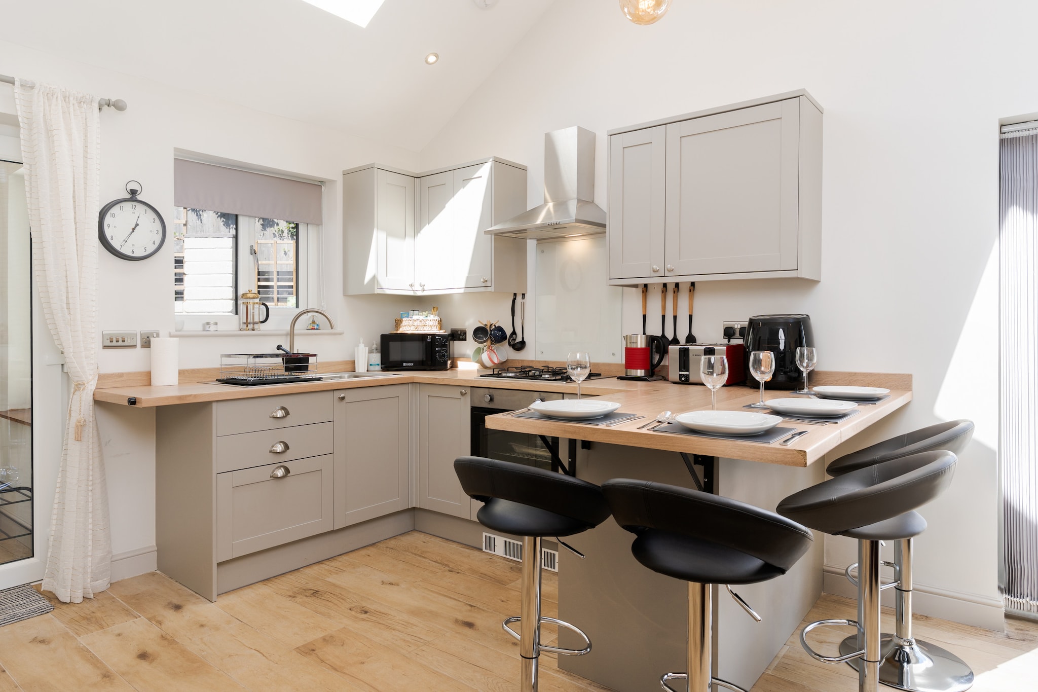 Torino Lodge - Kitchen