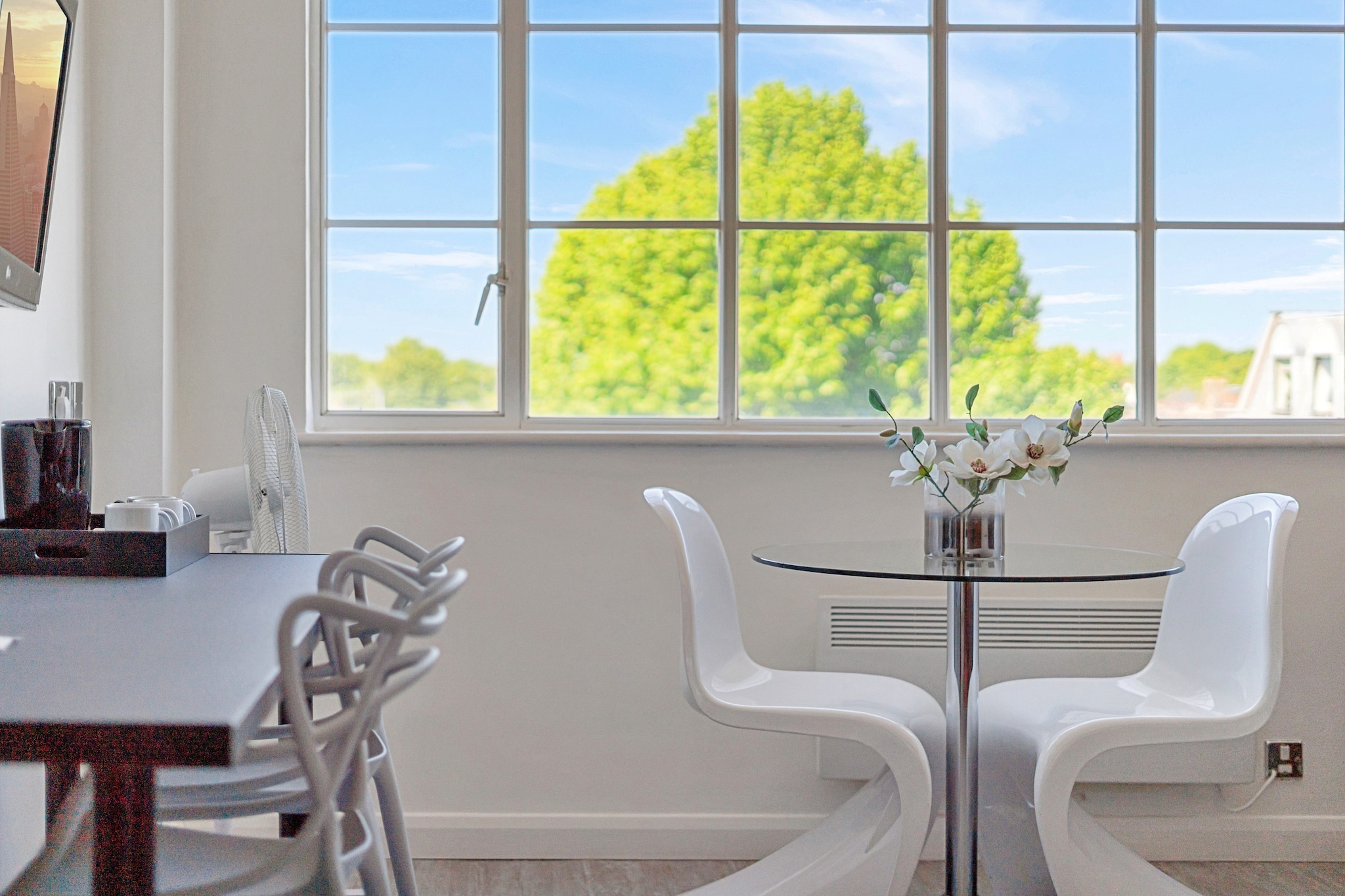 Roland House - Two Bedroom
