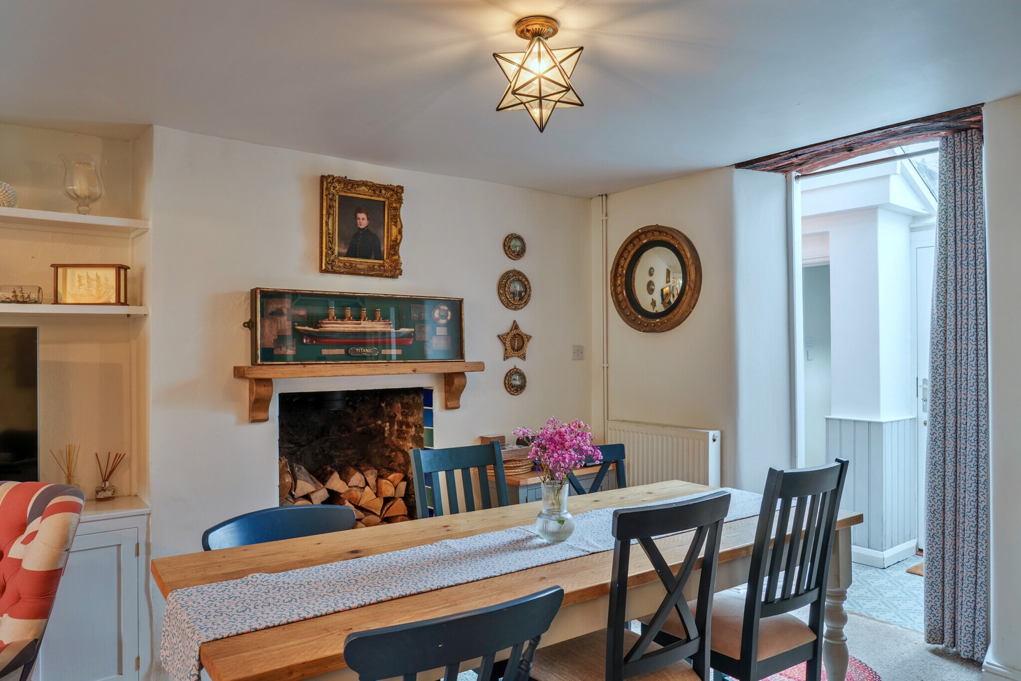 Sunnyside - Dining room