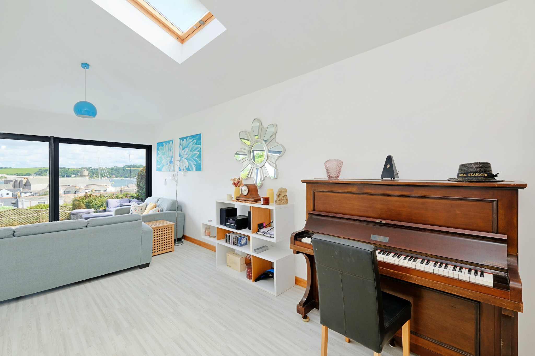 Lansdowne - Salon