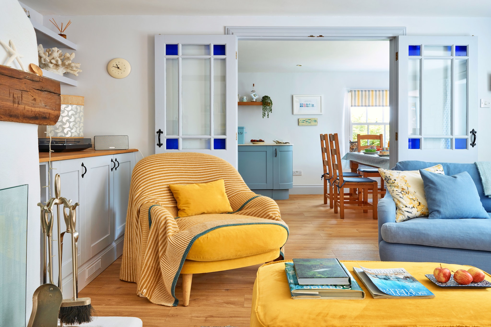 The Anchorage - Living room