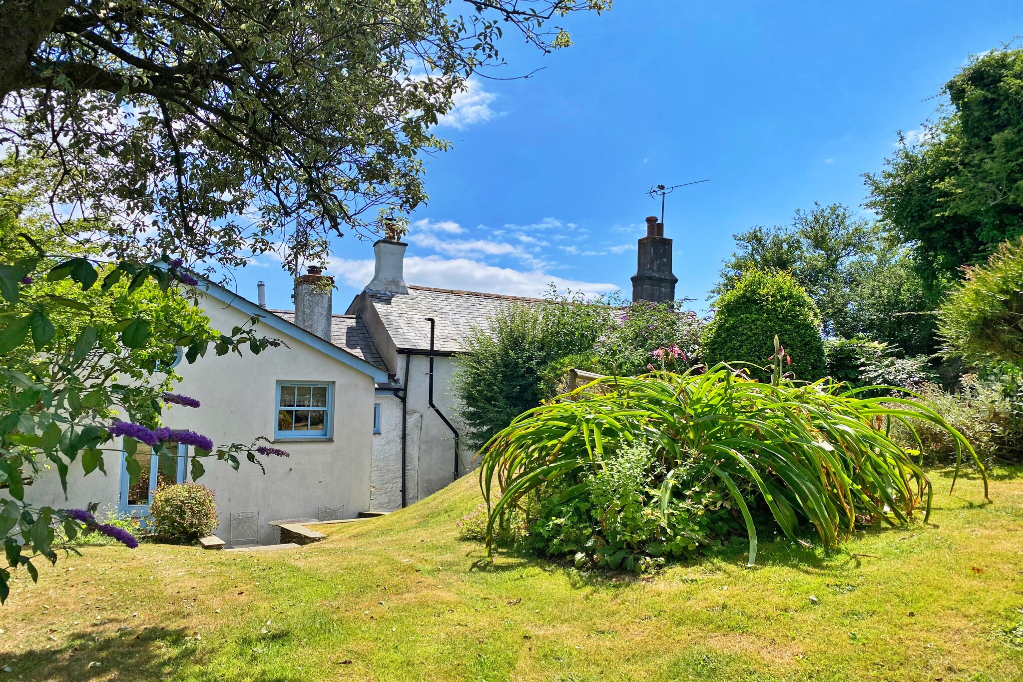The Anchorage - Exterior in summer