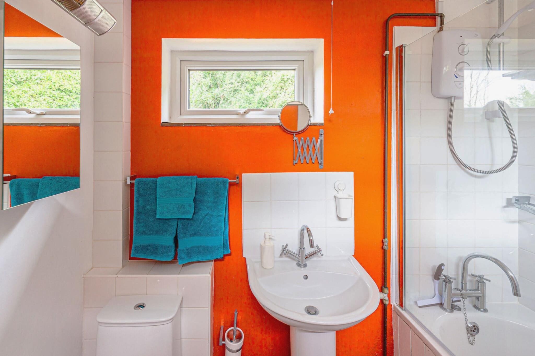 Hollybush Studio - Bathroom