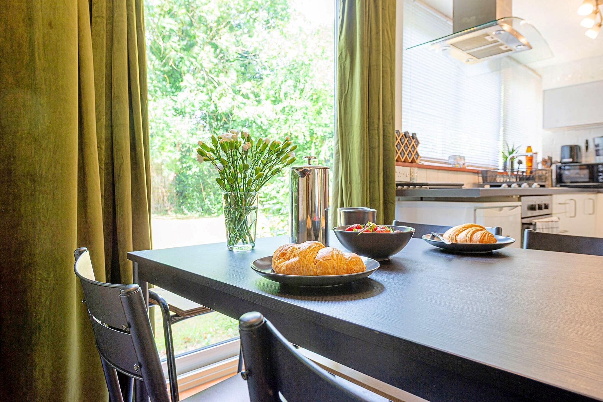 Hollybush Studio - Dining room