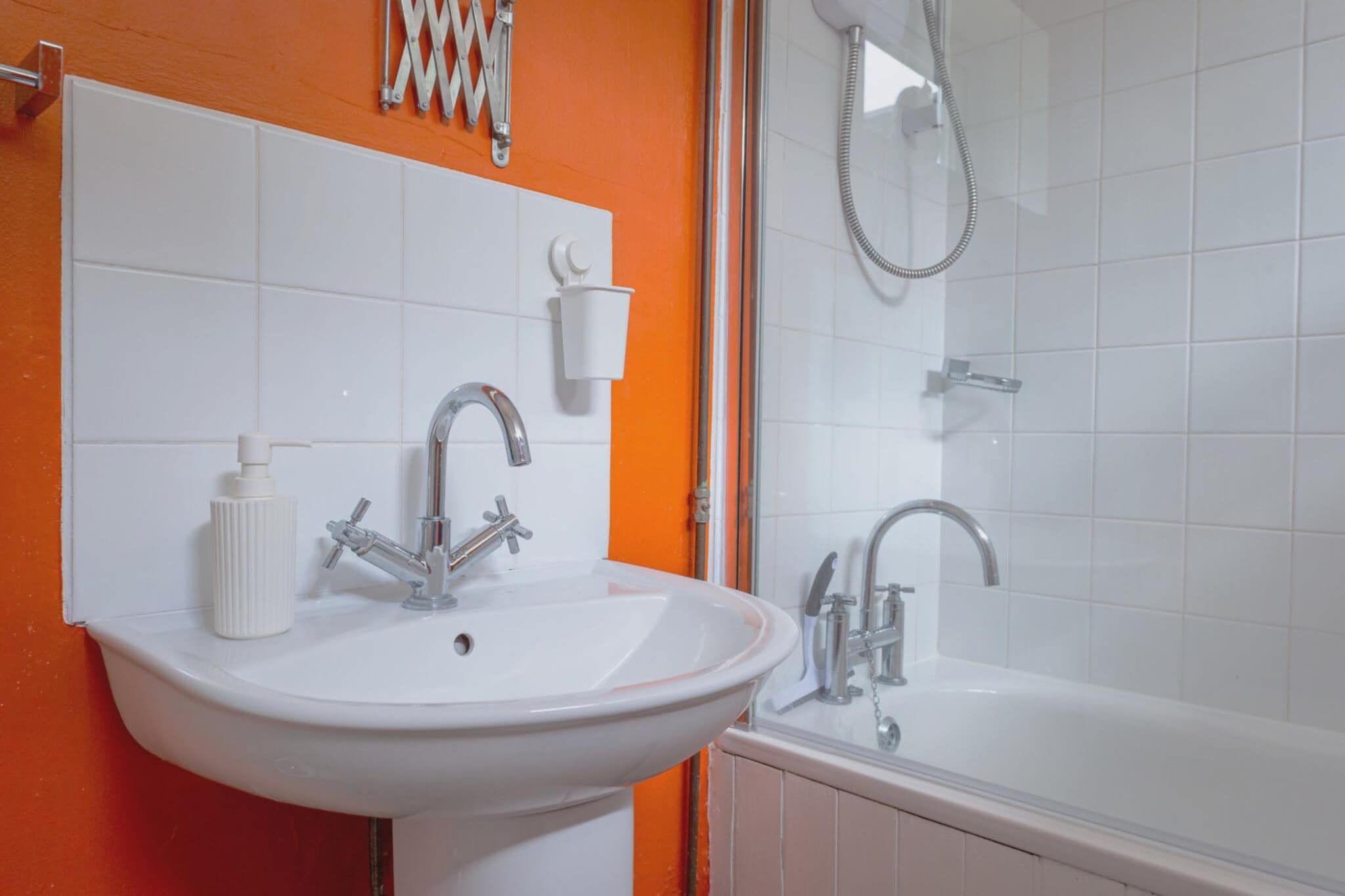 Hollybush Studio - Bathroom
