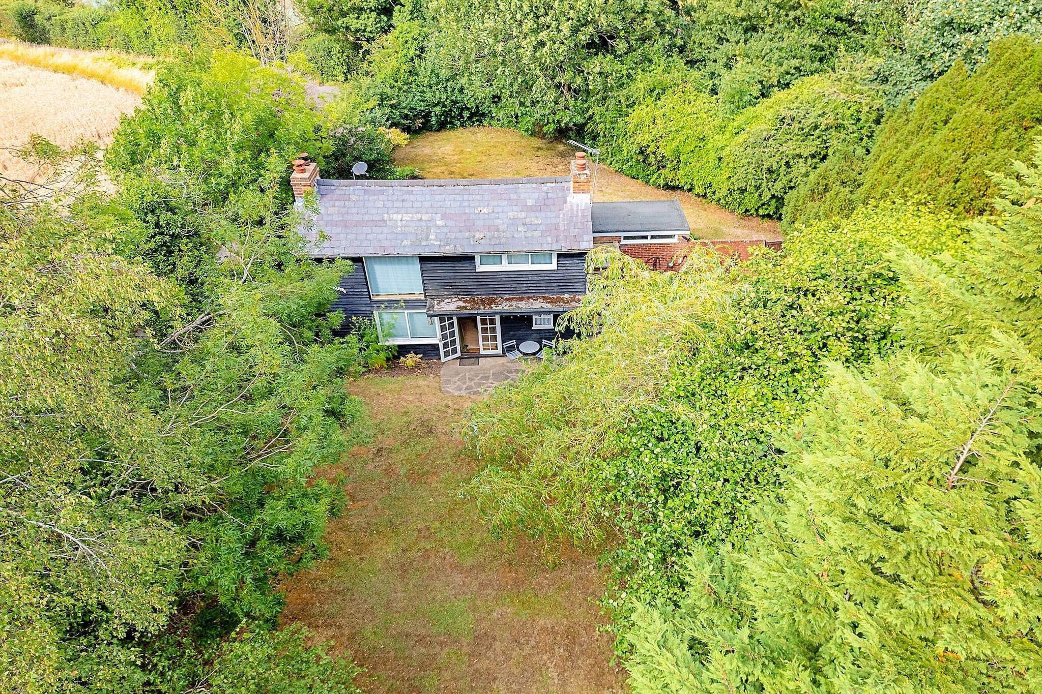 Hollybush Studio - Areas within 1km in summer