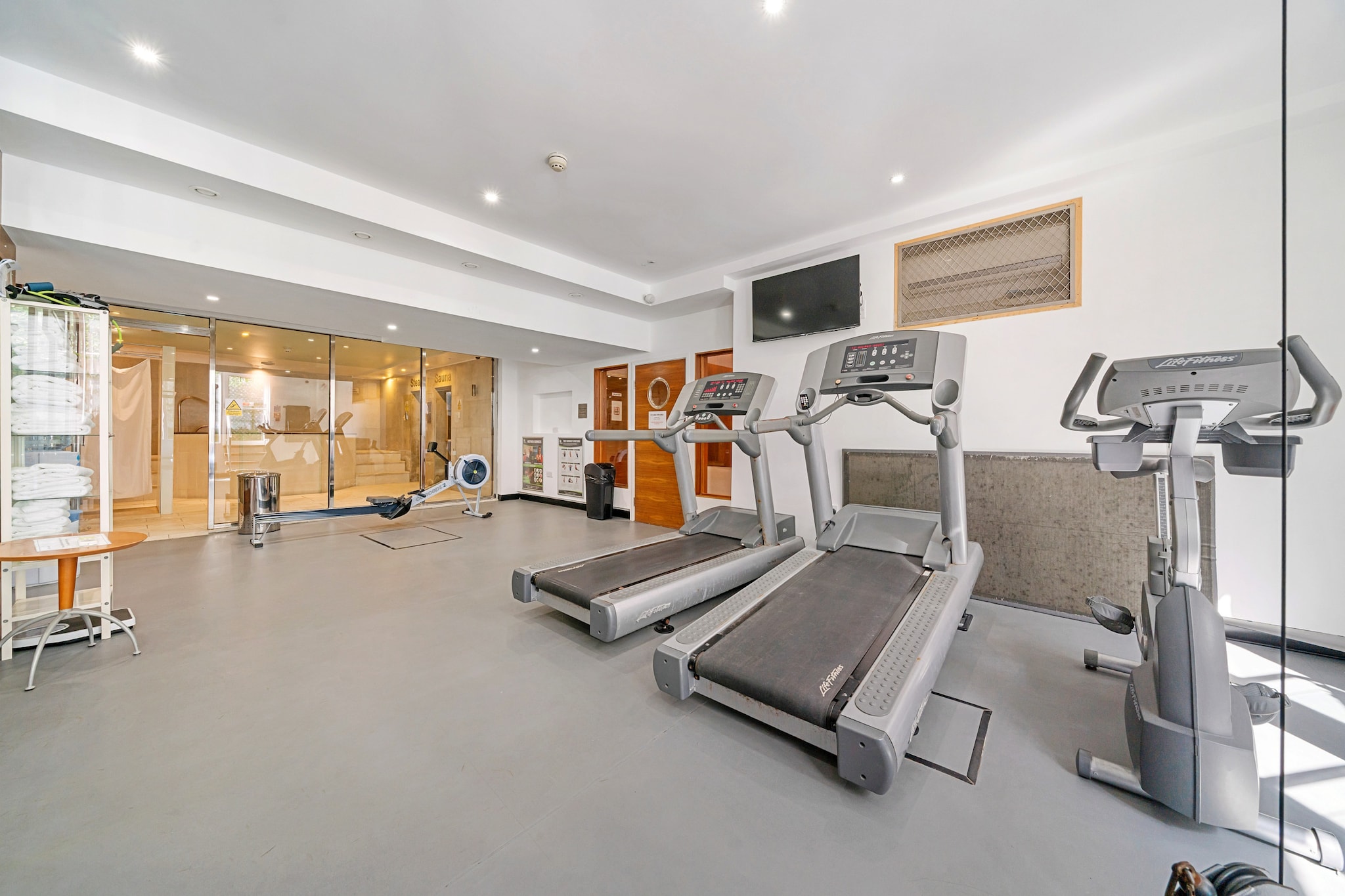 Roland House - Deluxe Studio D - Sportzaal